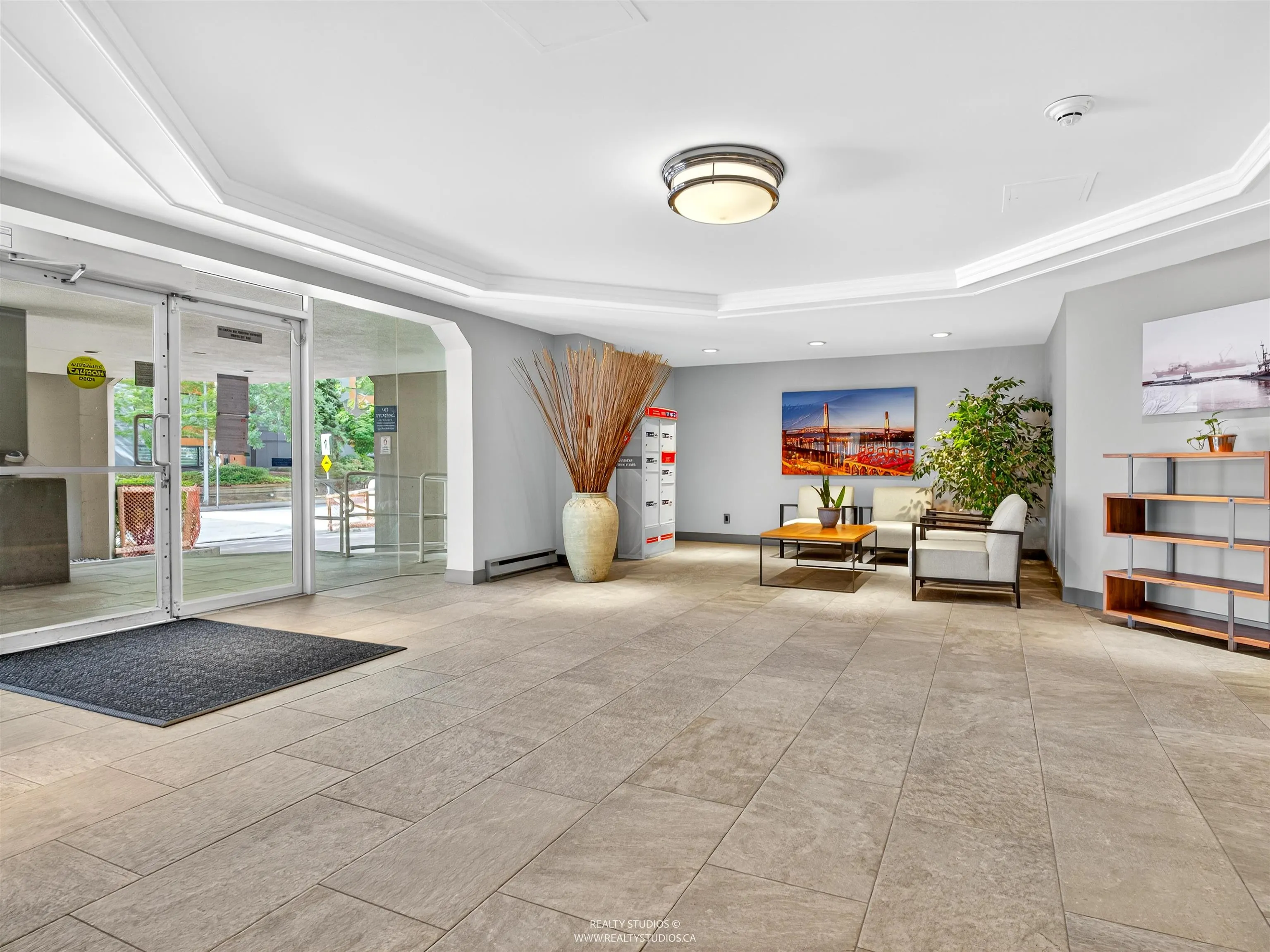 1003 1135 Quayside Drive