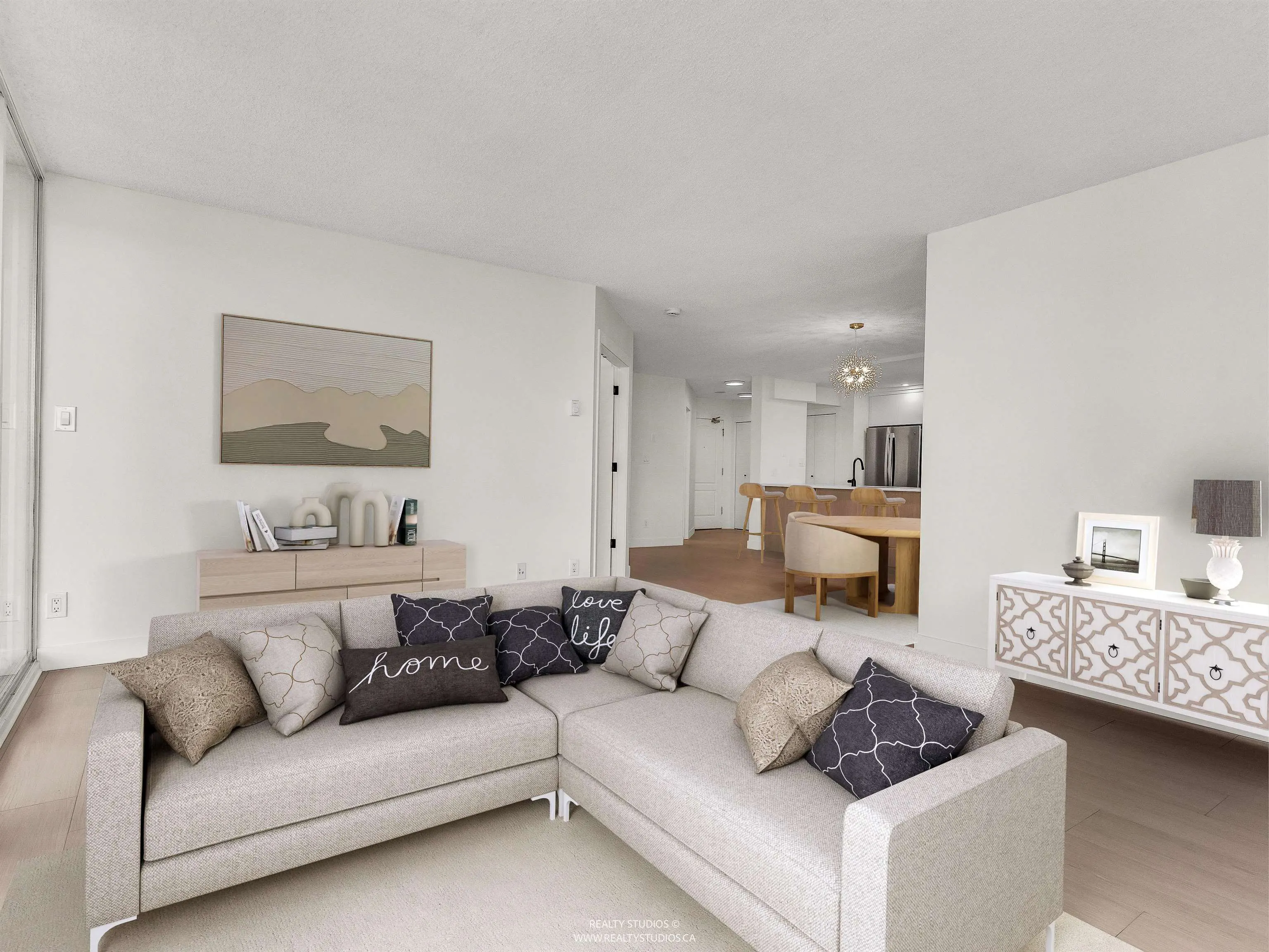 1003 1135 Quayside Drive