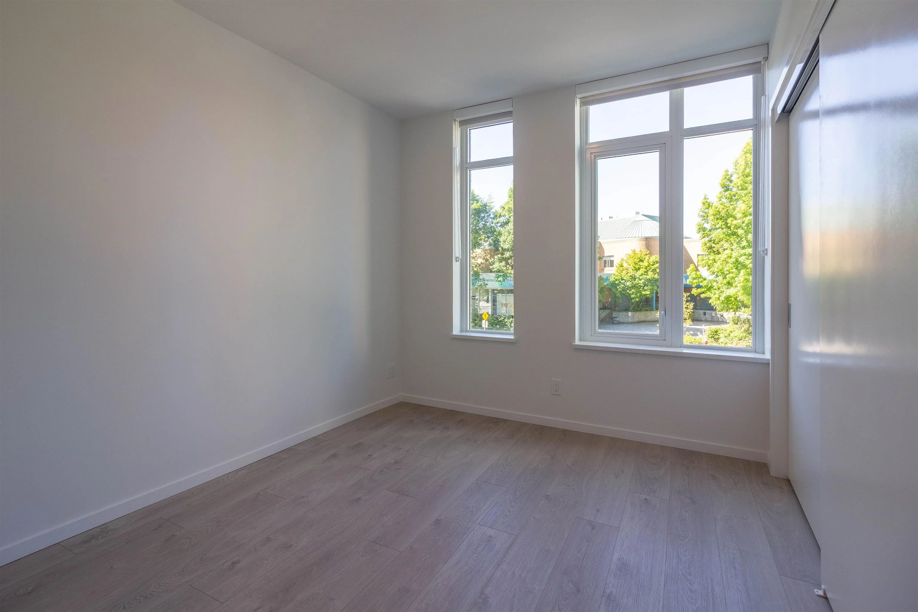 2 6788 Minoru Boulevard