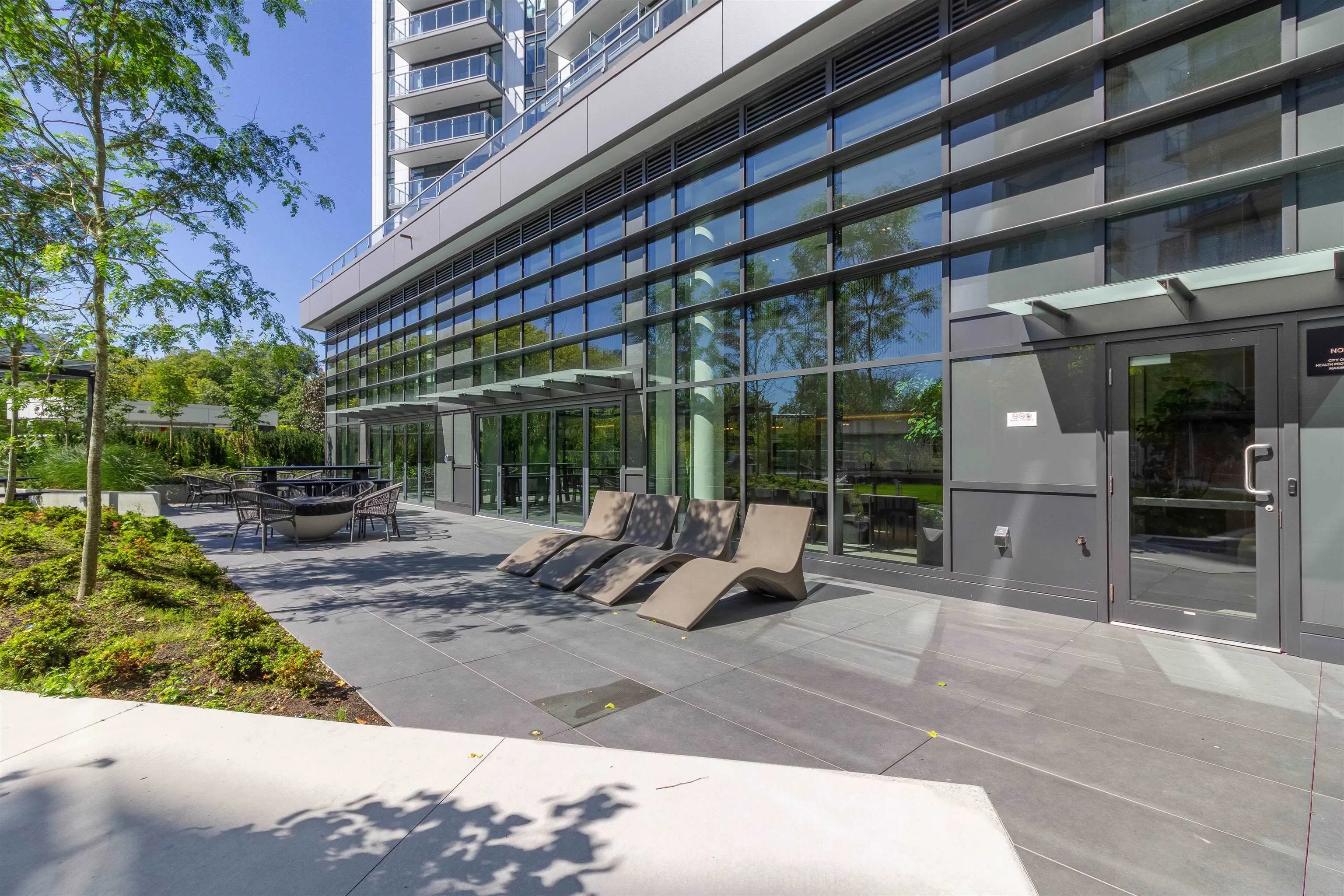 2 6788 Minoru Boulevard