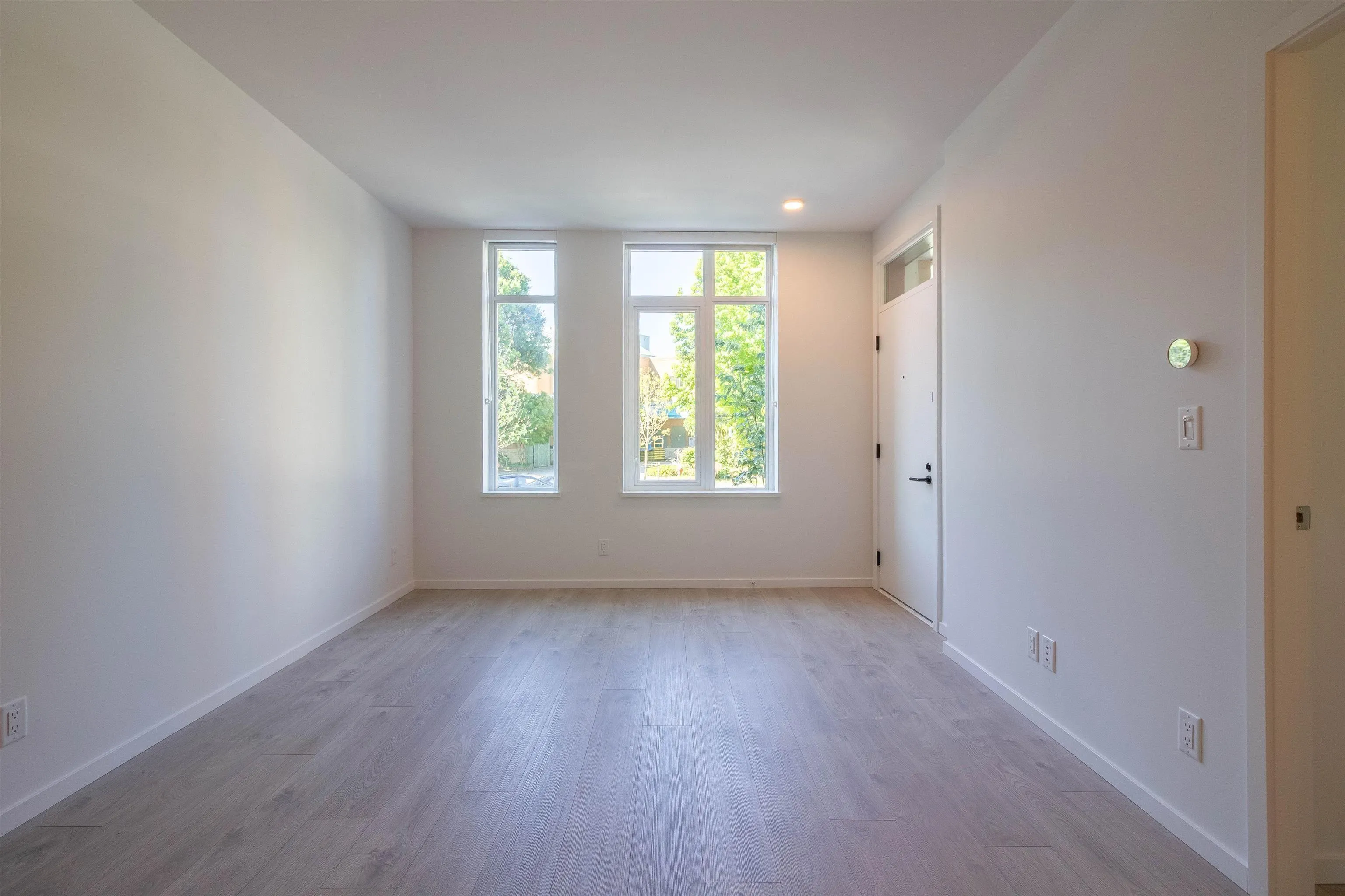 2 6788 Minoru Boulevard