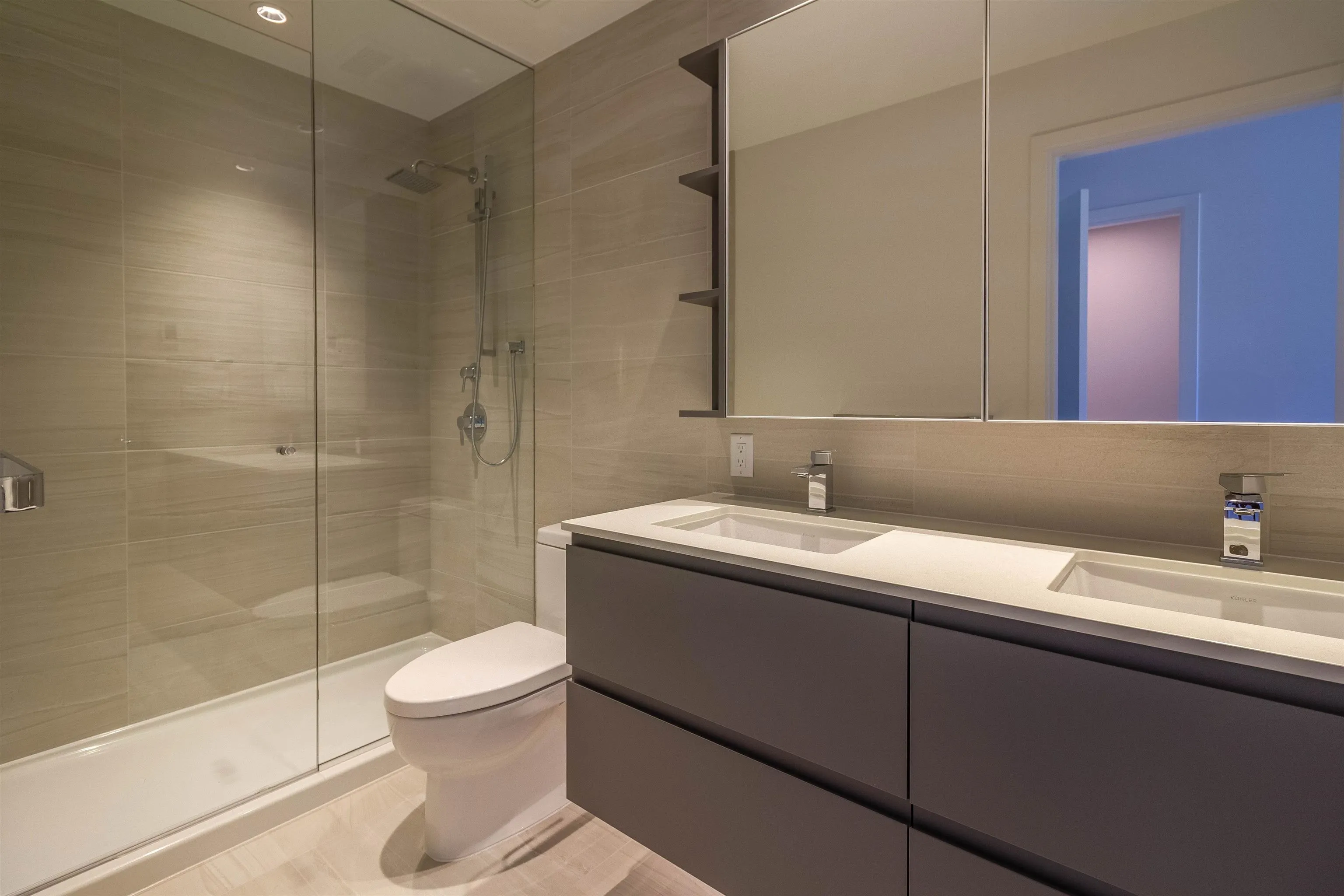 2 6788 Minoru Boulevard