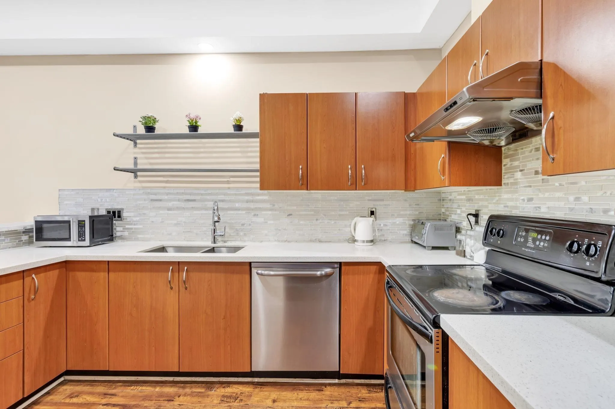 184 12040 68 Avenue