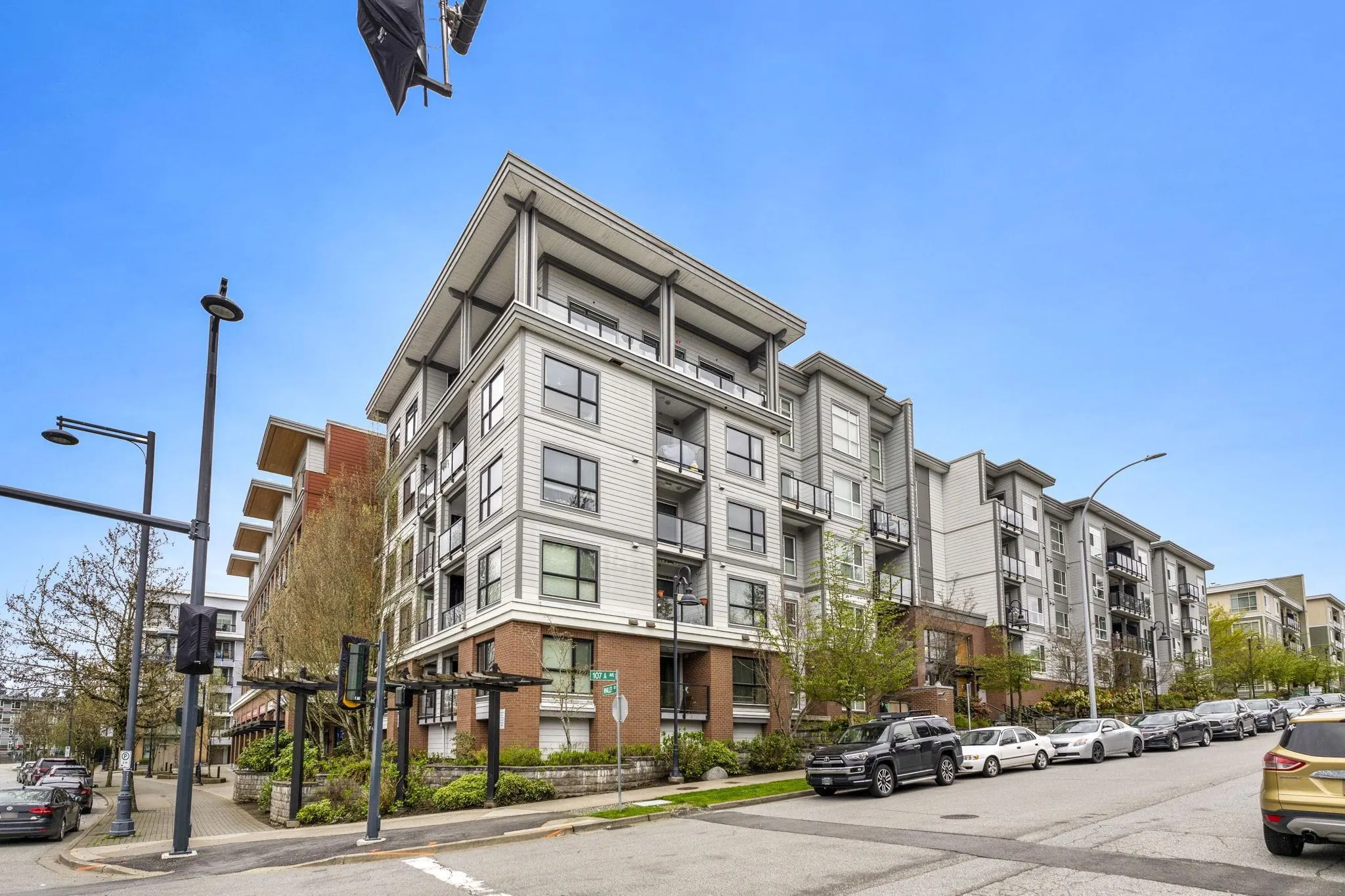 425 13733 107a Avenue