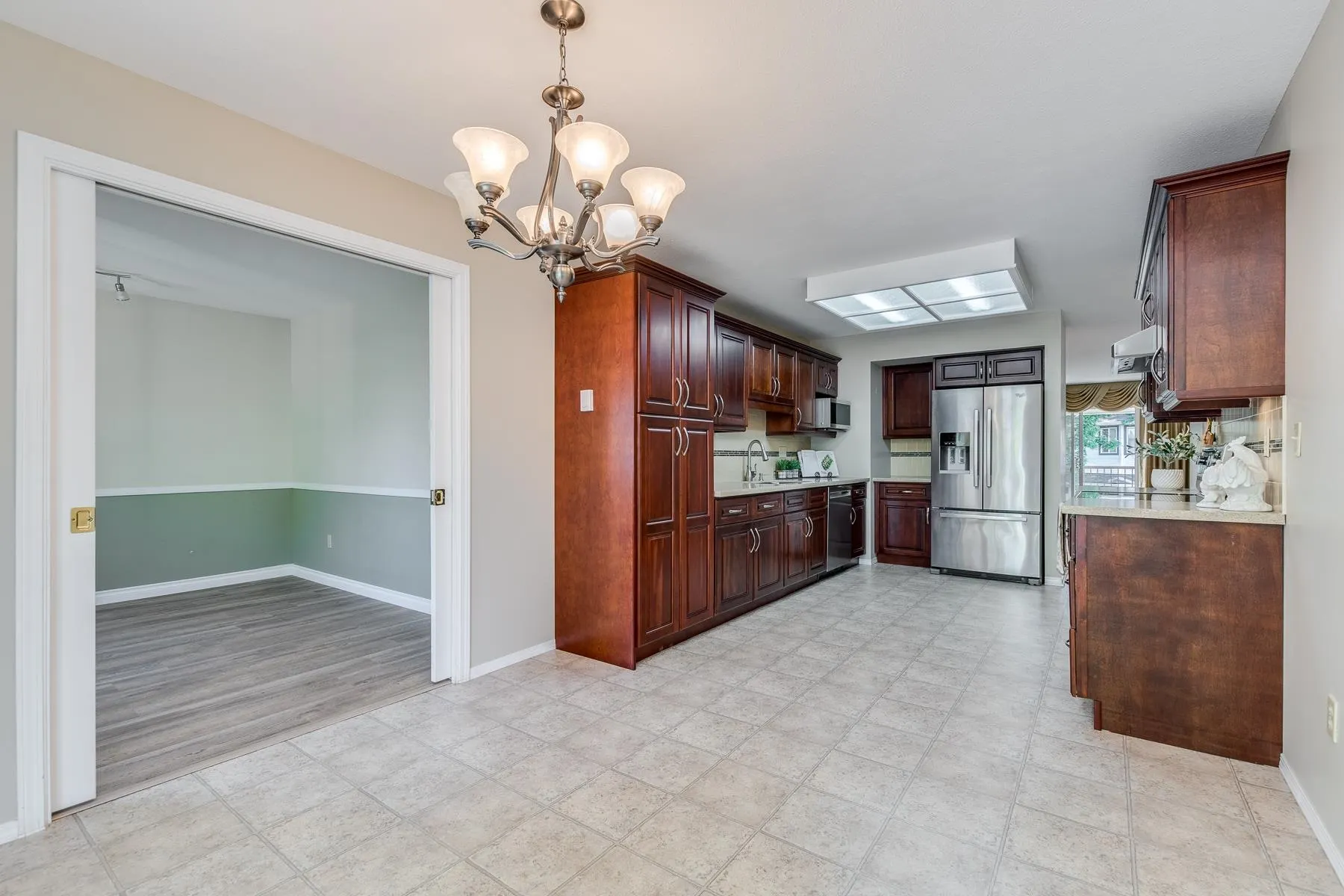 56 6467 197 Street