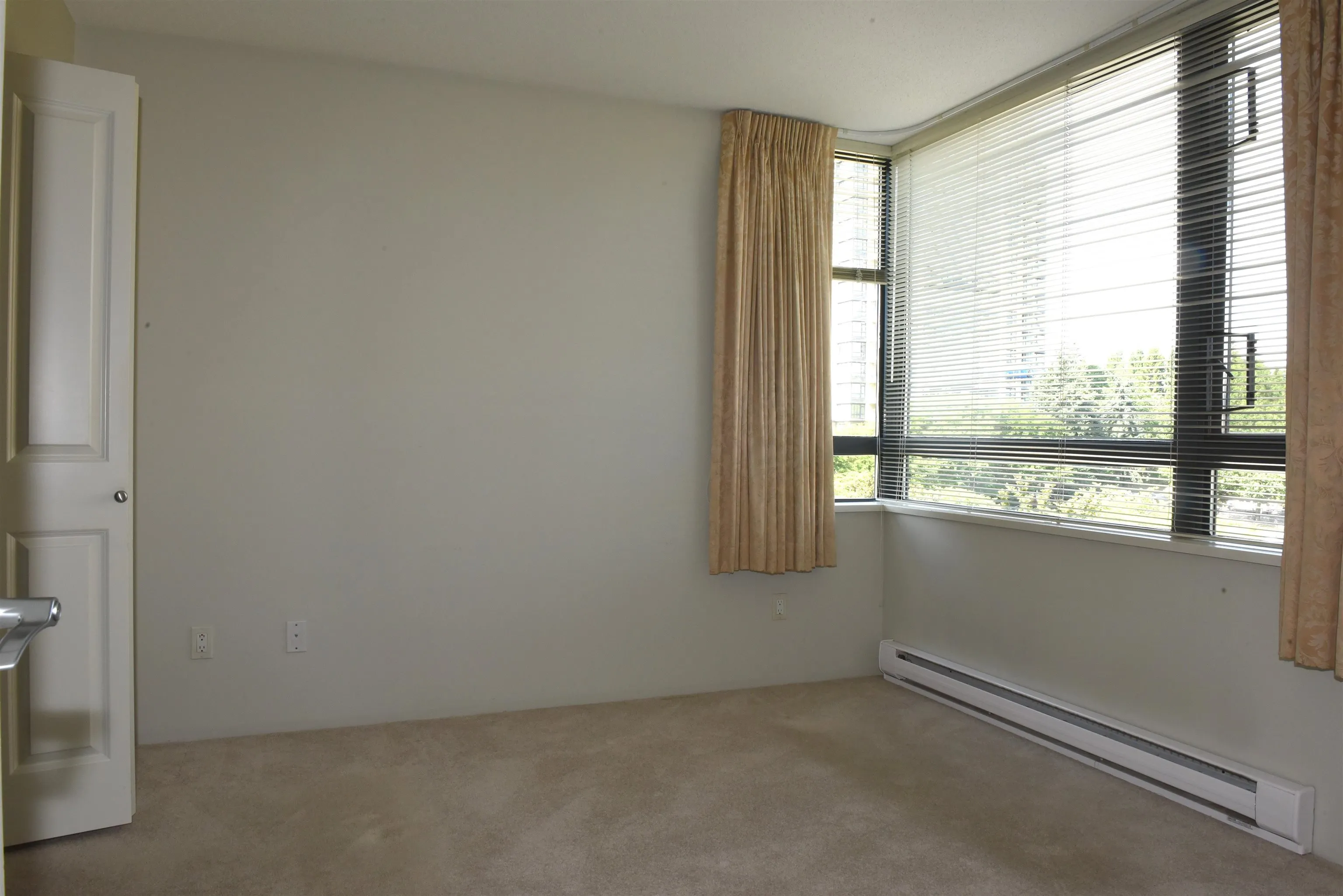 512 3588 Crowley Drive