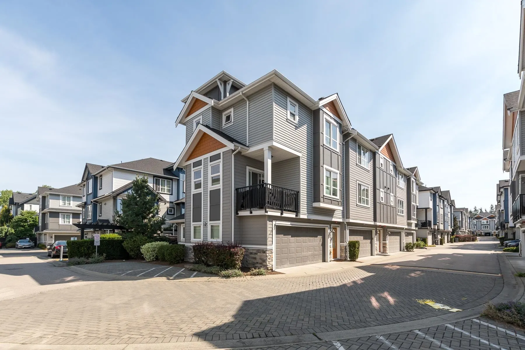 37 20856 76 Avenue