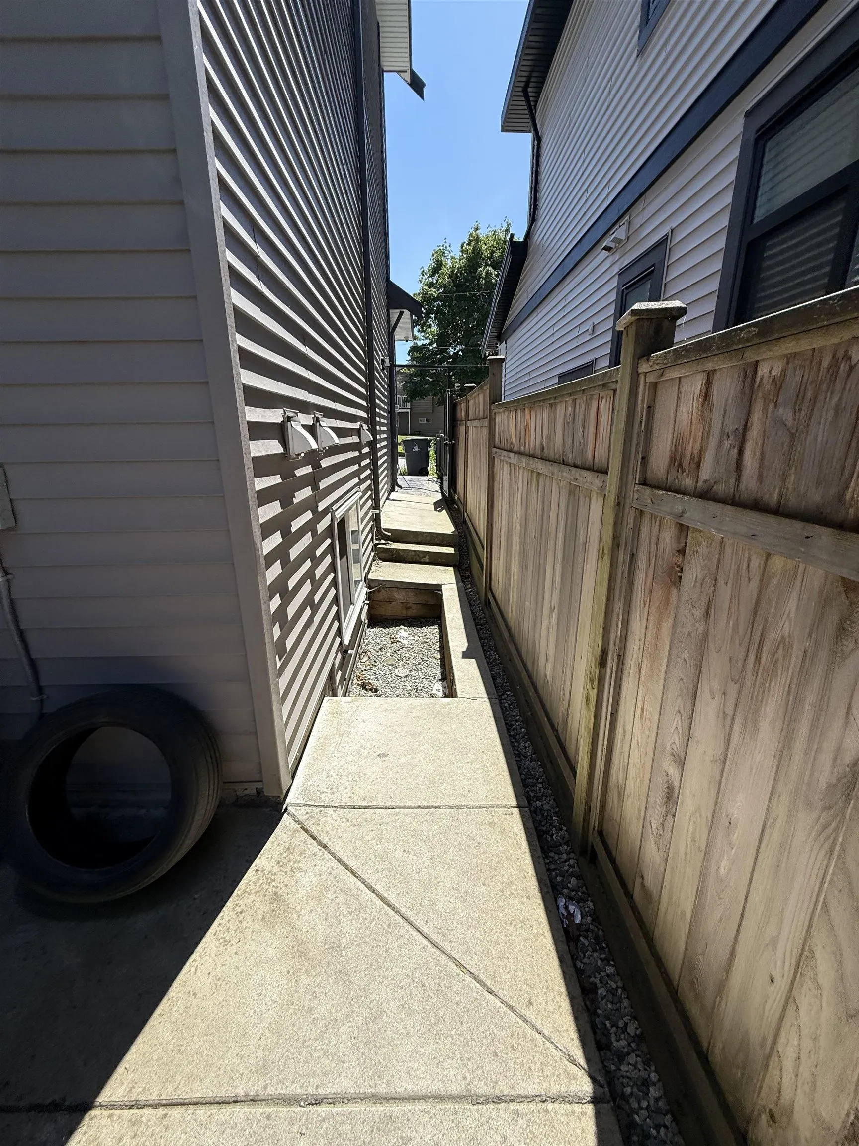 12711 104a Avenue