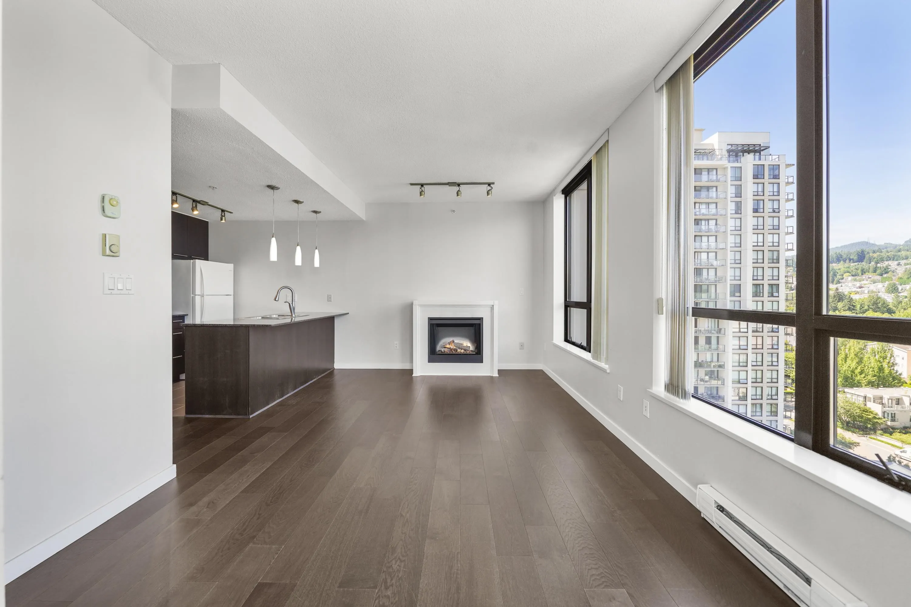 1402 2979 Glen Drive