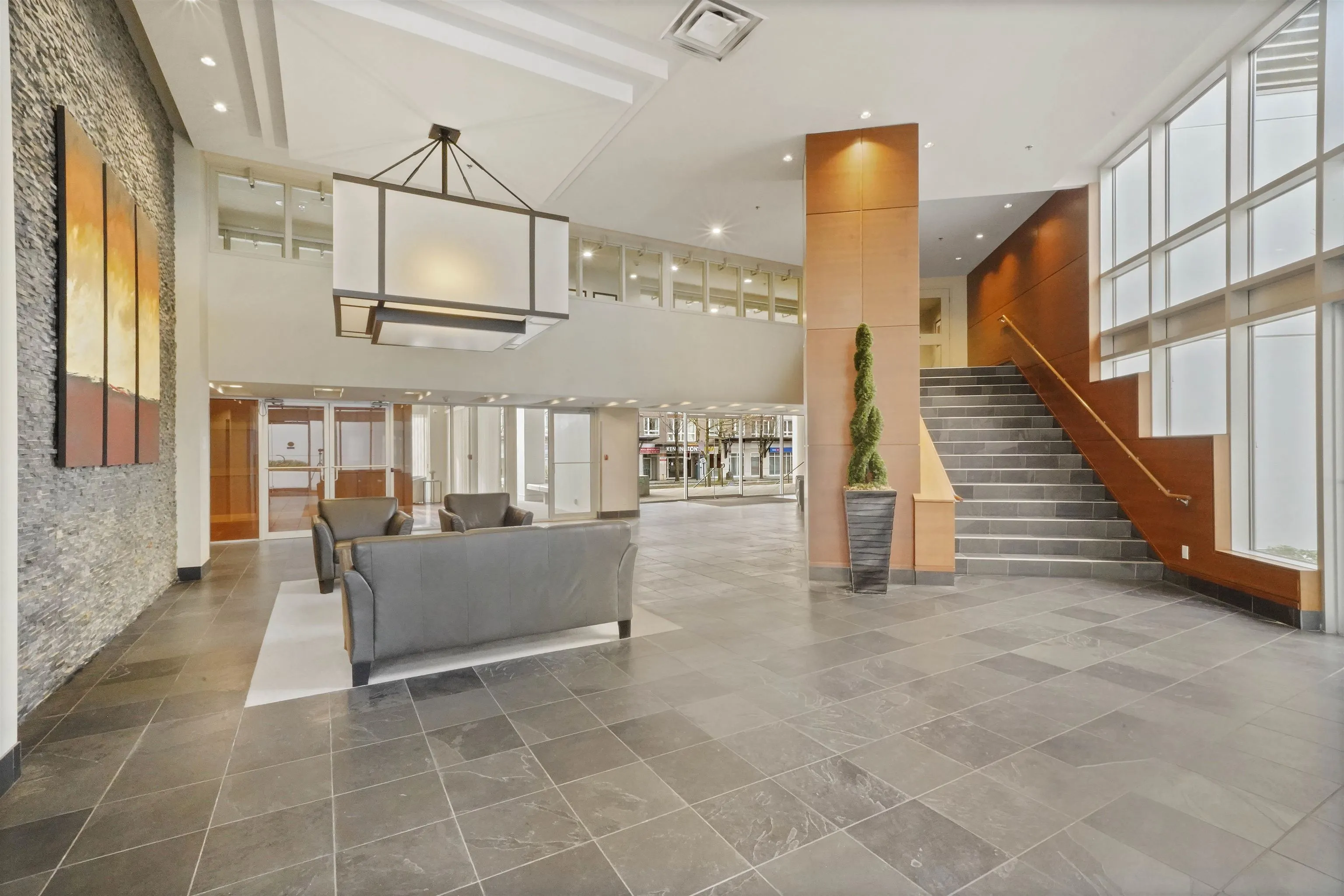 1402 2979 Glen Drive