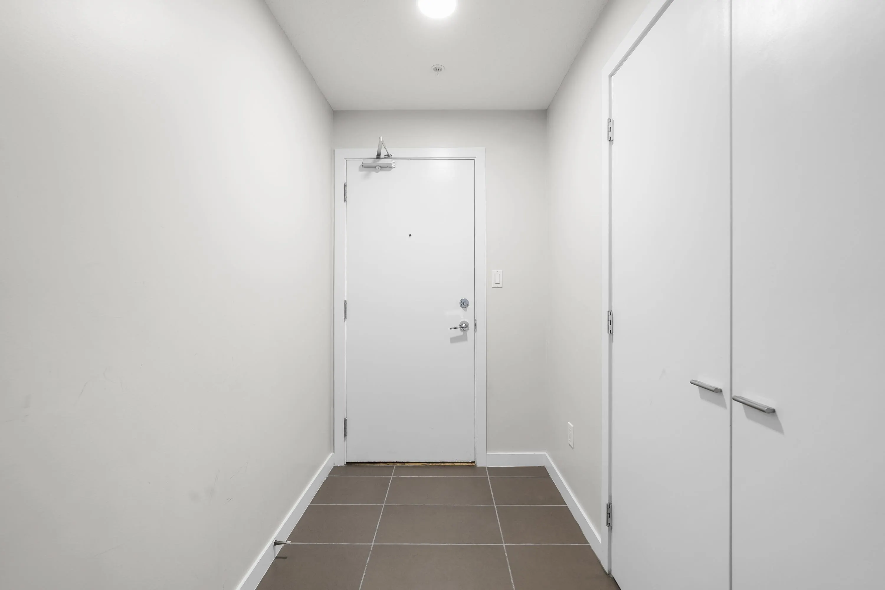 1402 2979 Glen Drive