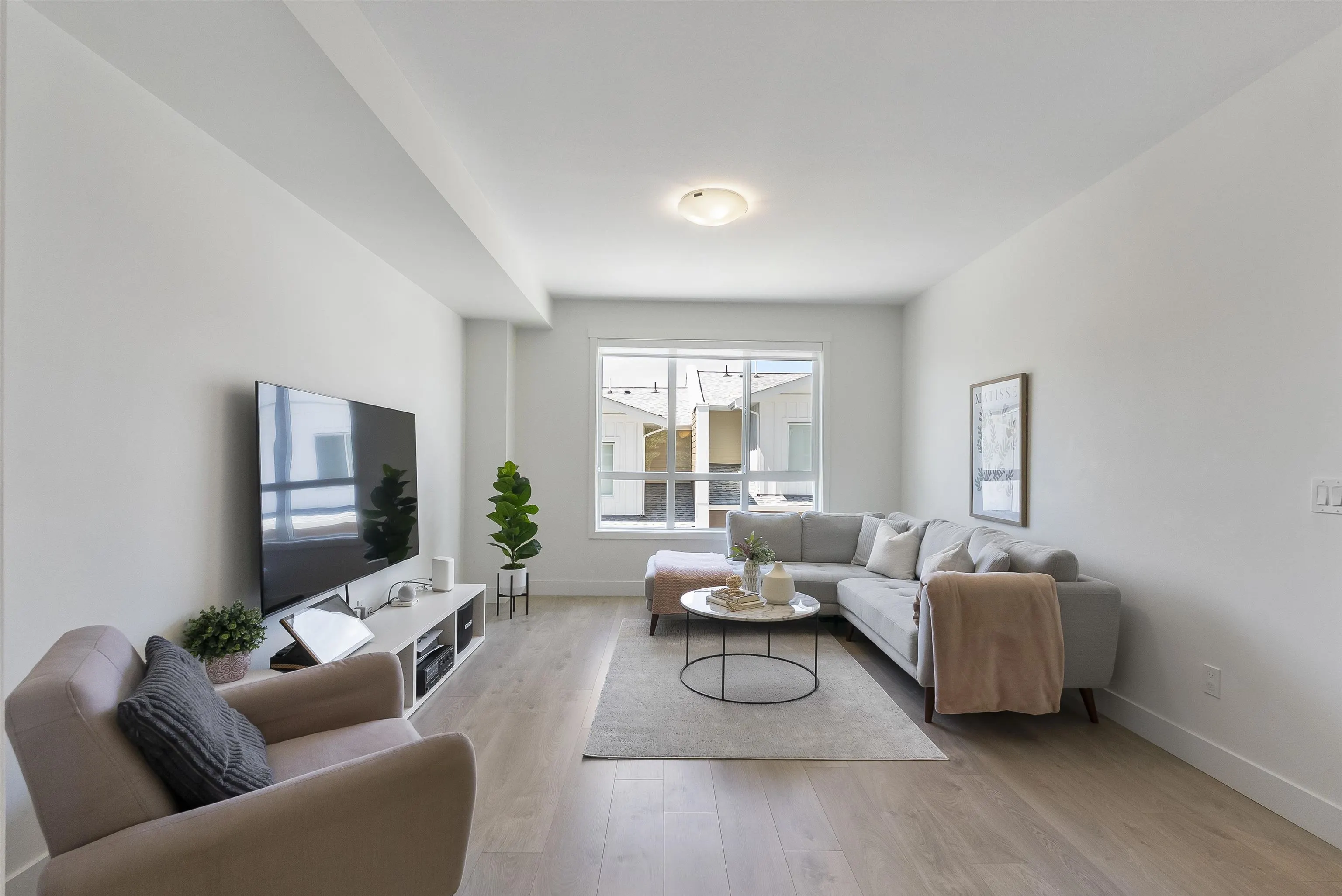 123 16561 17a Avenue