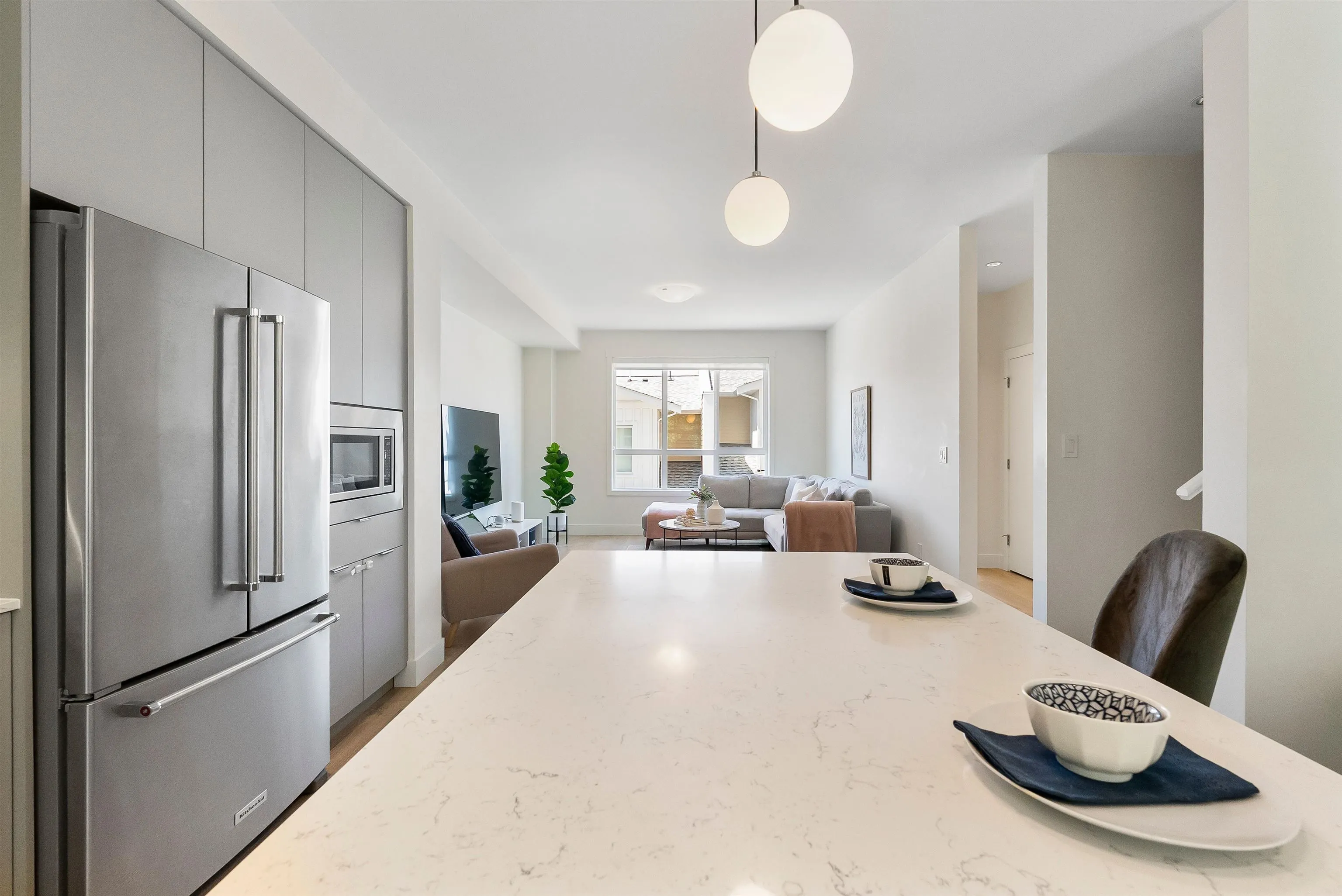 123 16561 17a Avenue