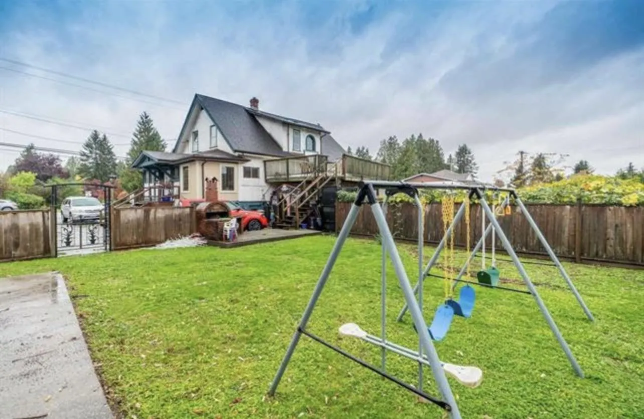 20775 Camwood
