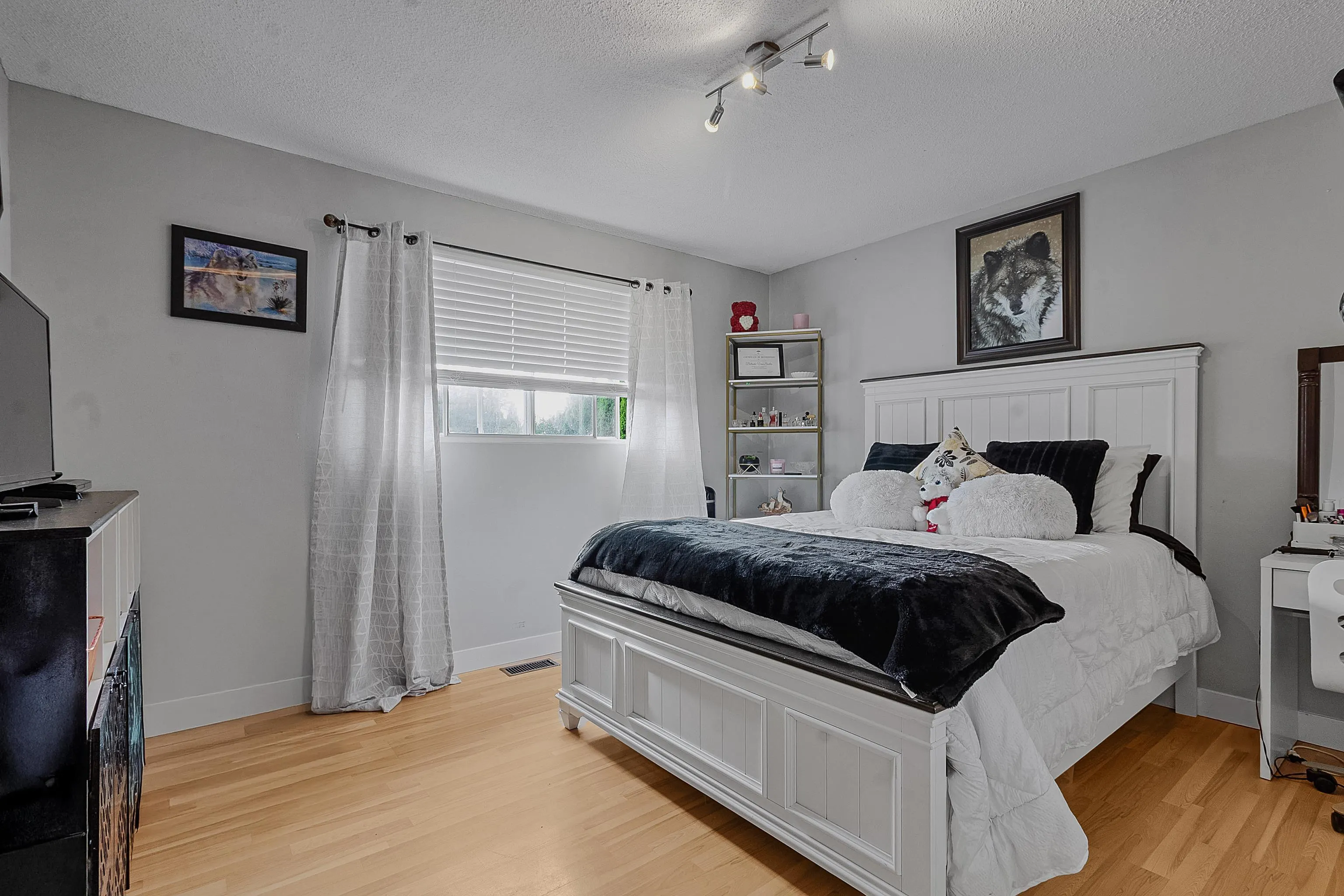 6395 Edson Drive