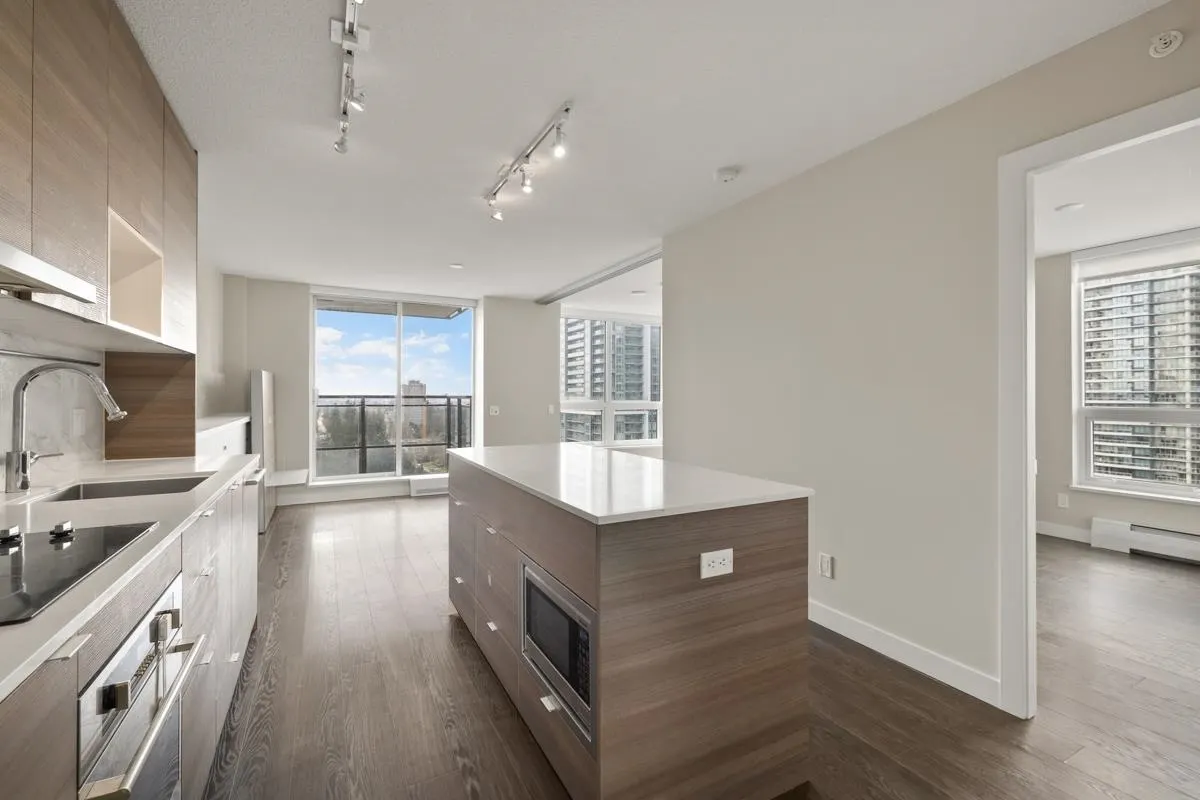 2202 13398 104 Avenue