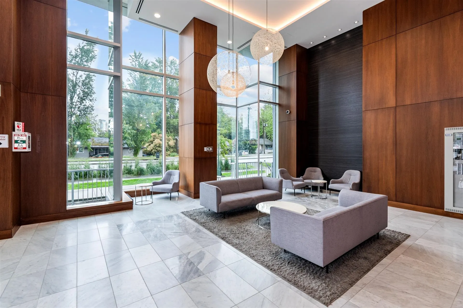 1202 13696 100 Avenue