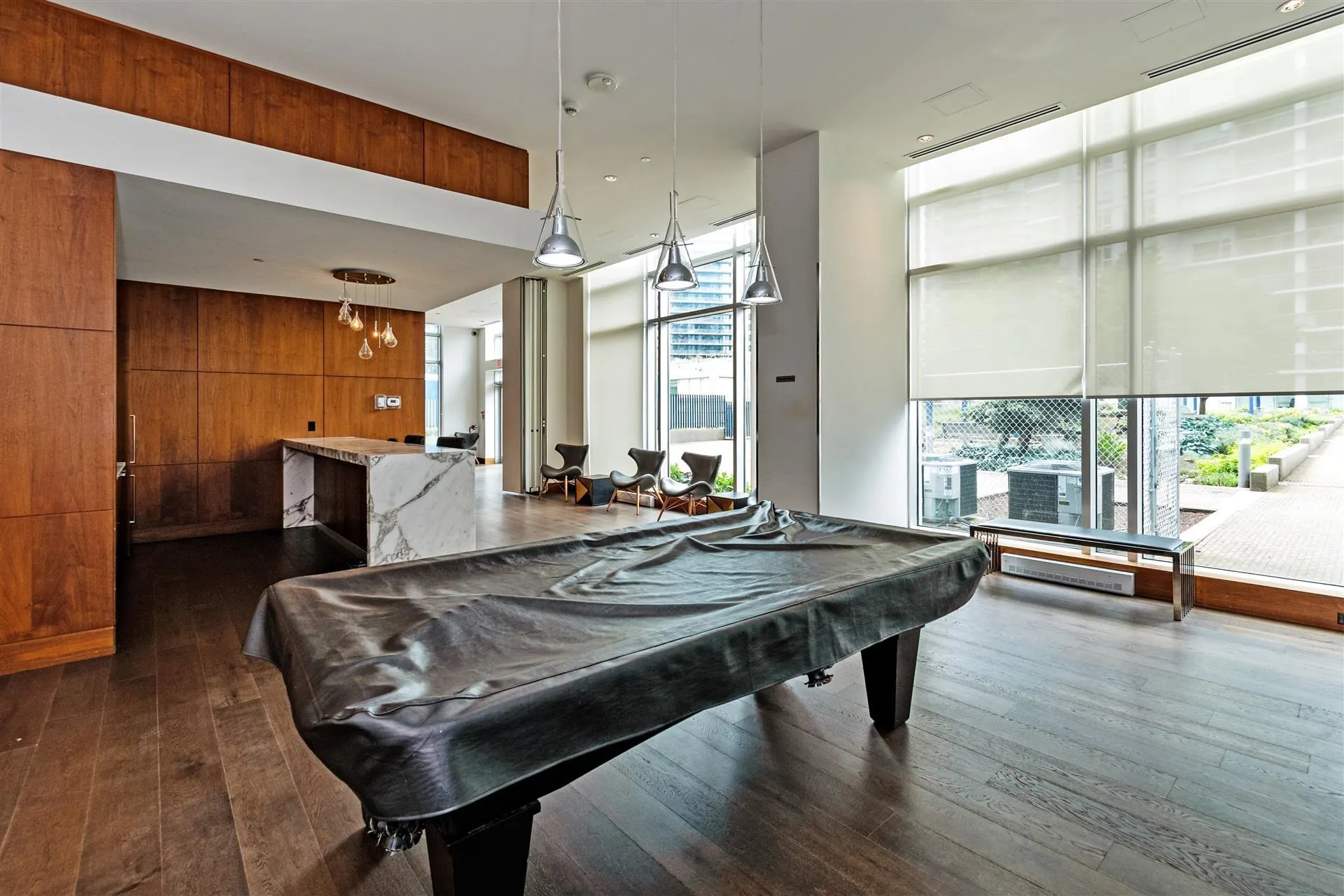 1202 13696 100 Avenue
