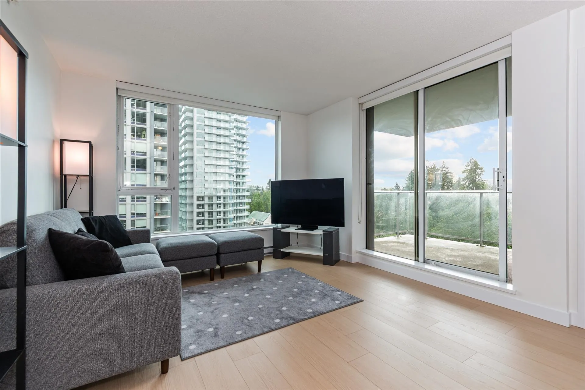 1202 13696 100 Avenue