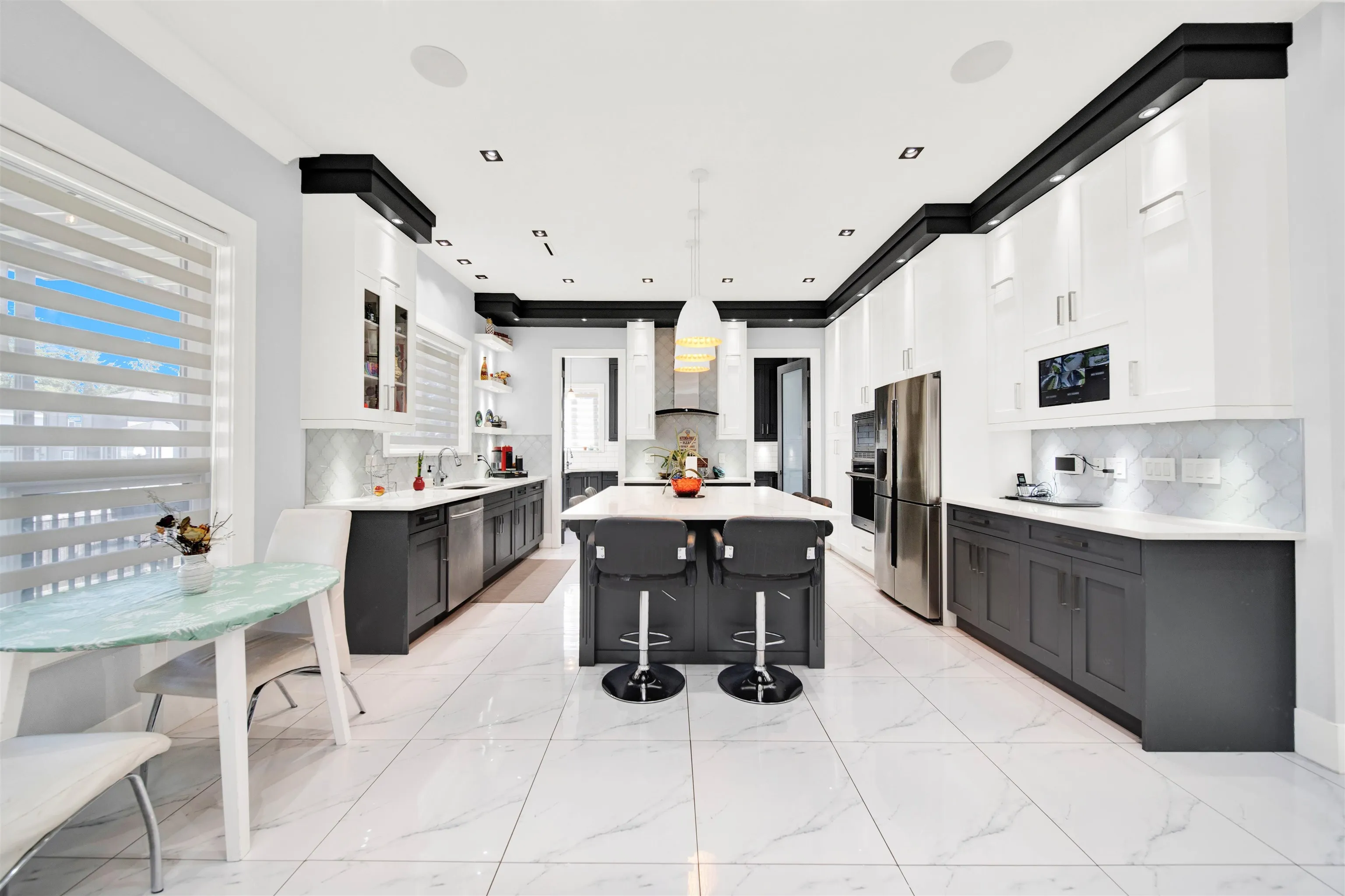8670 Tunis Place