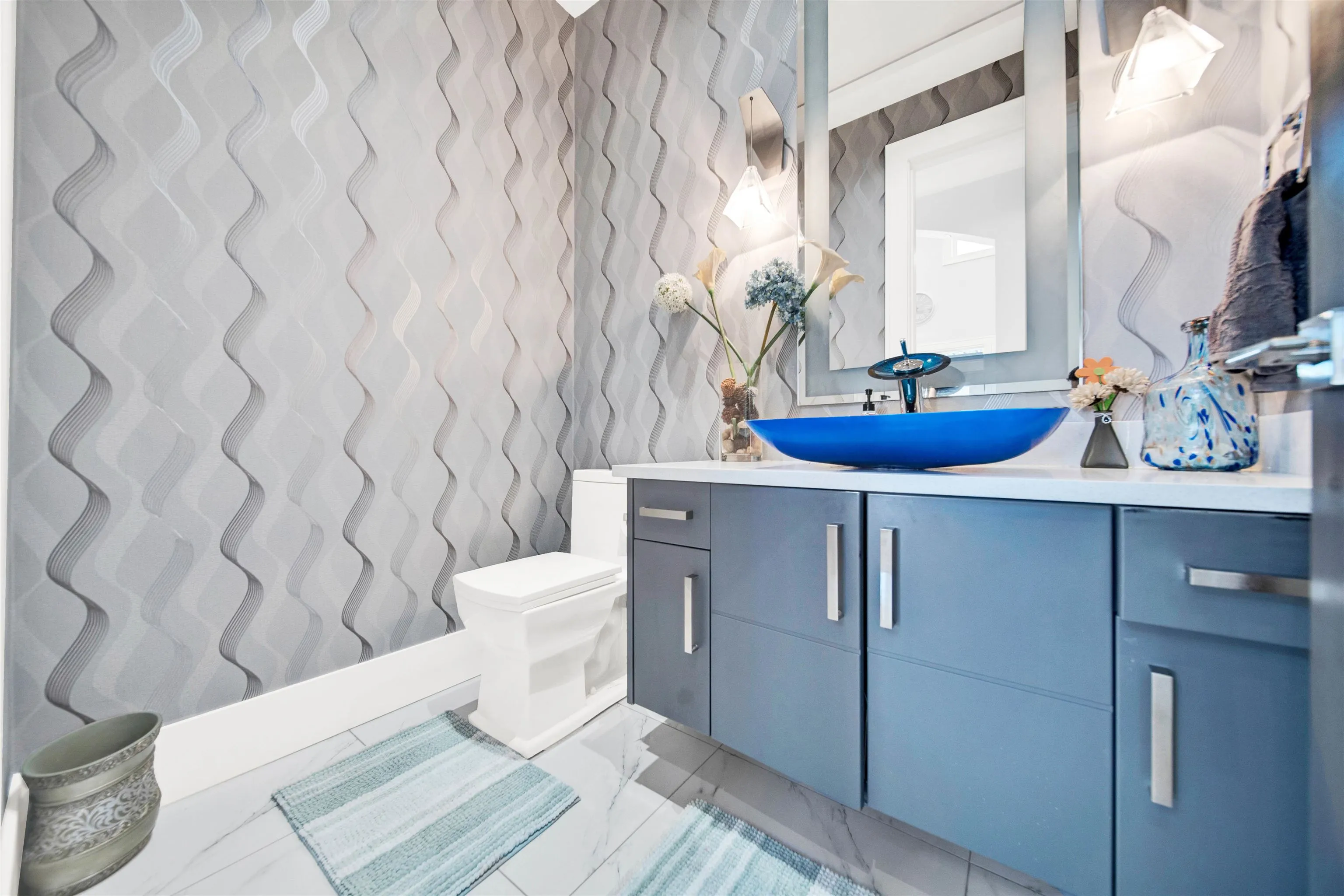 8670 Tunis Place
