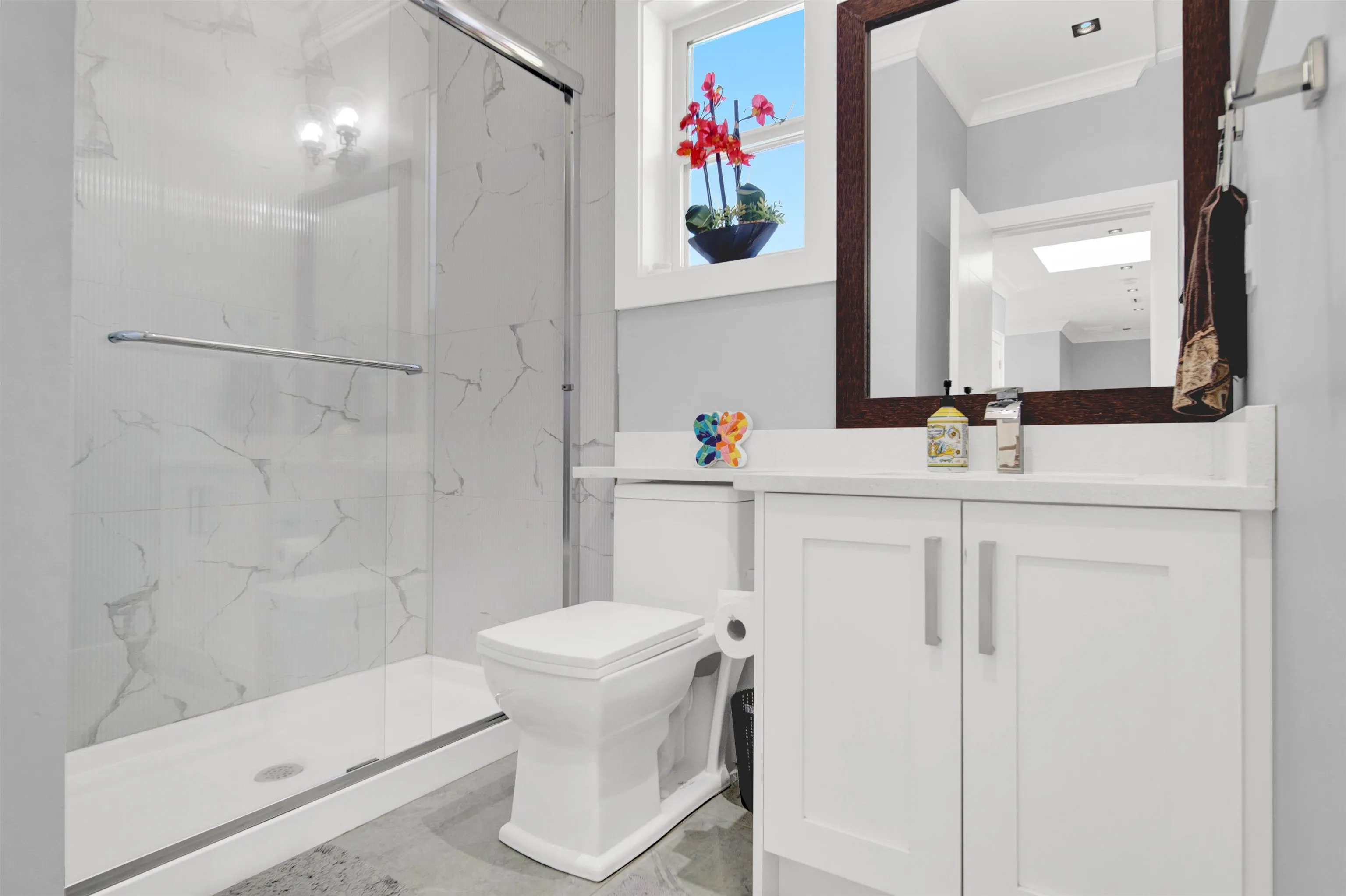 8670 Tunis Place