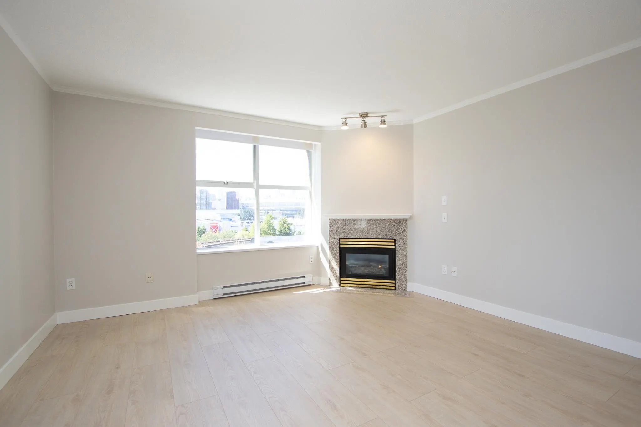 605 1255 Main Street