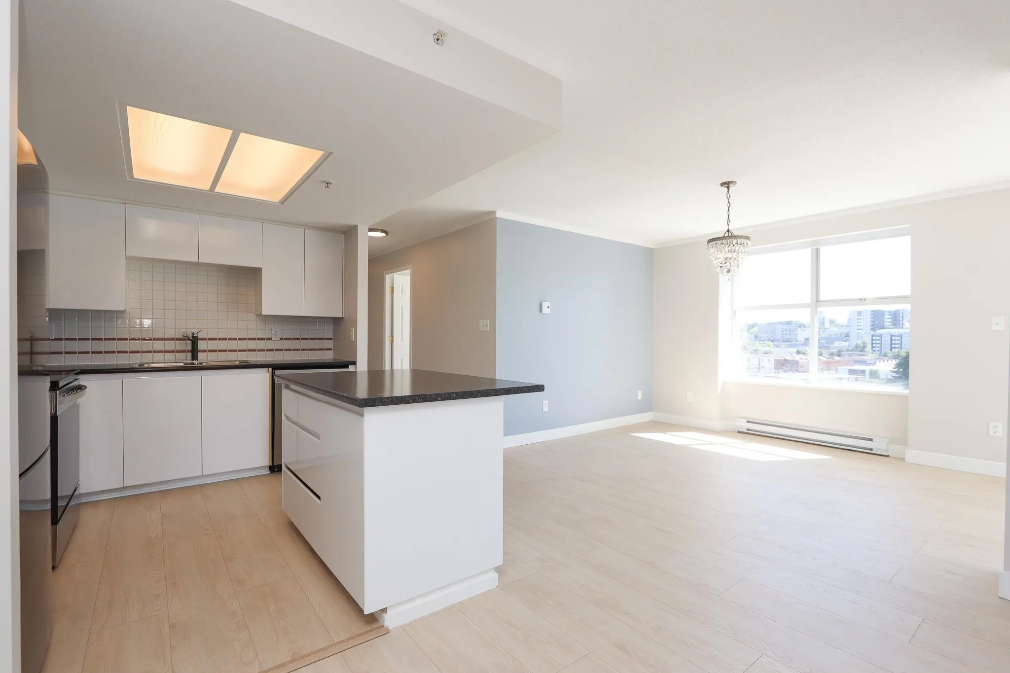 605 1255 Main Street