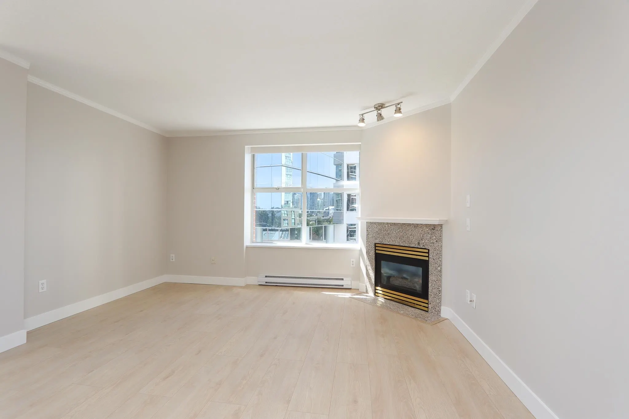 605 1255 Main Street