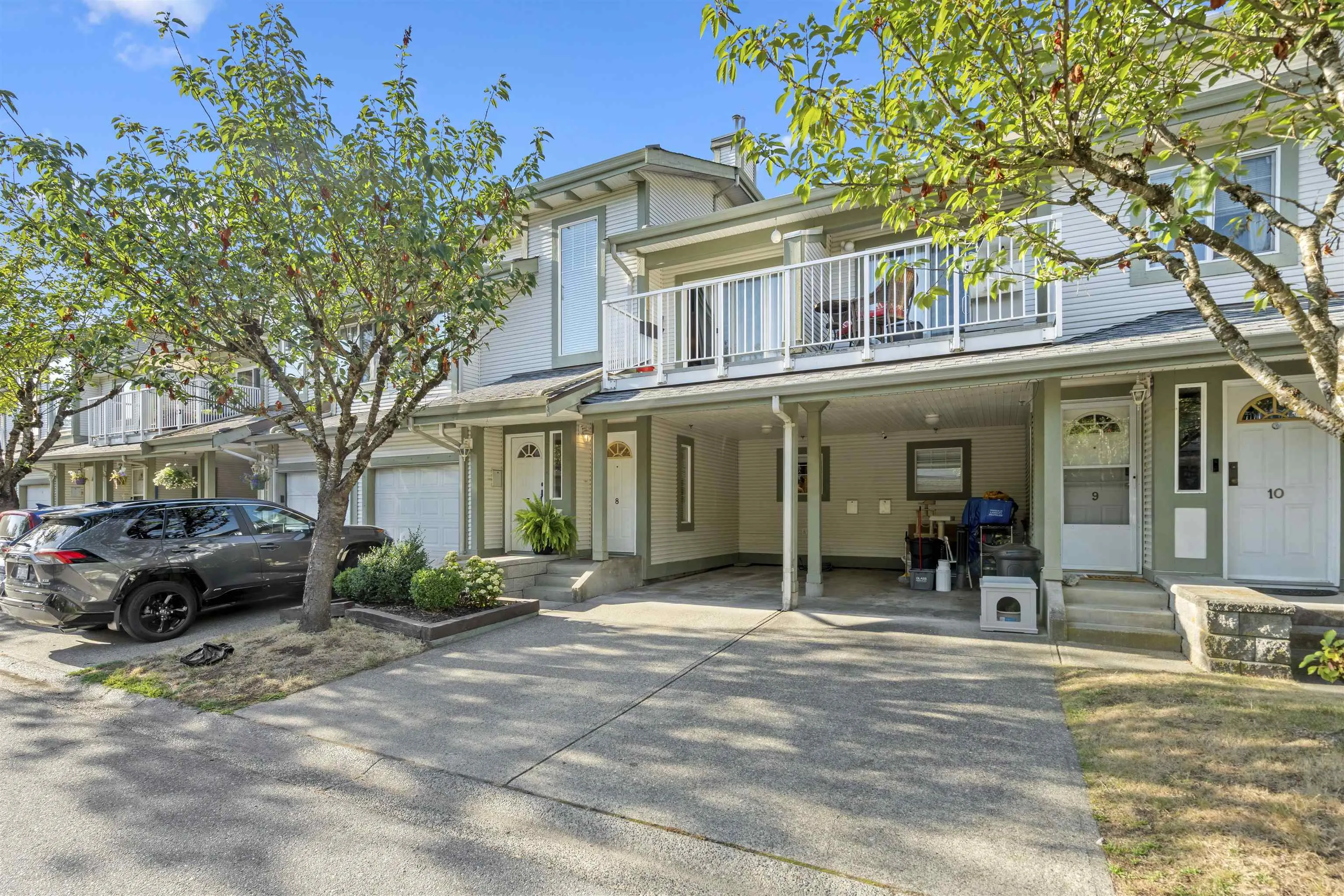 8 8892 208 Street