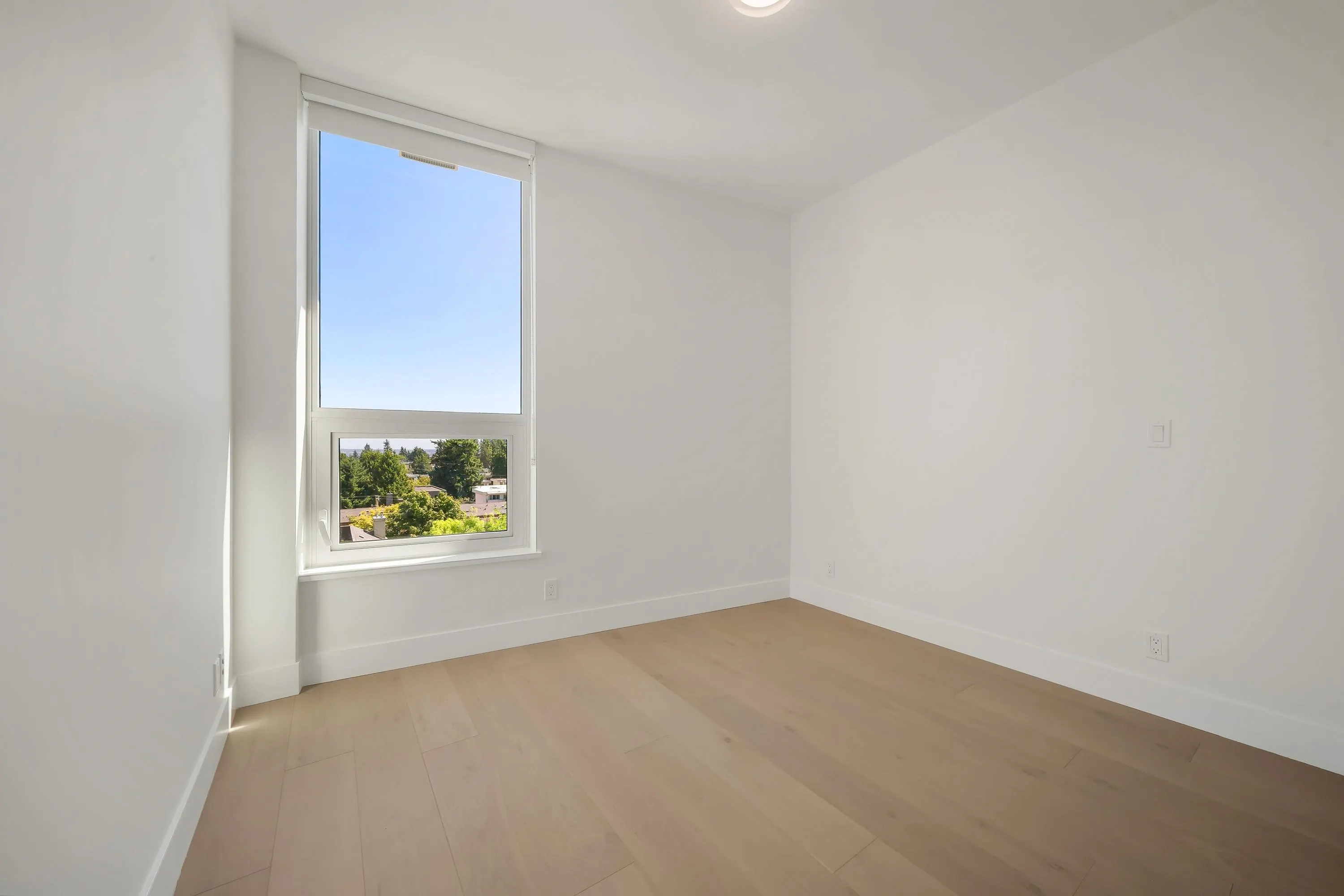 604 1342 Johnston Road