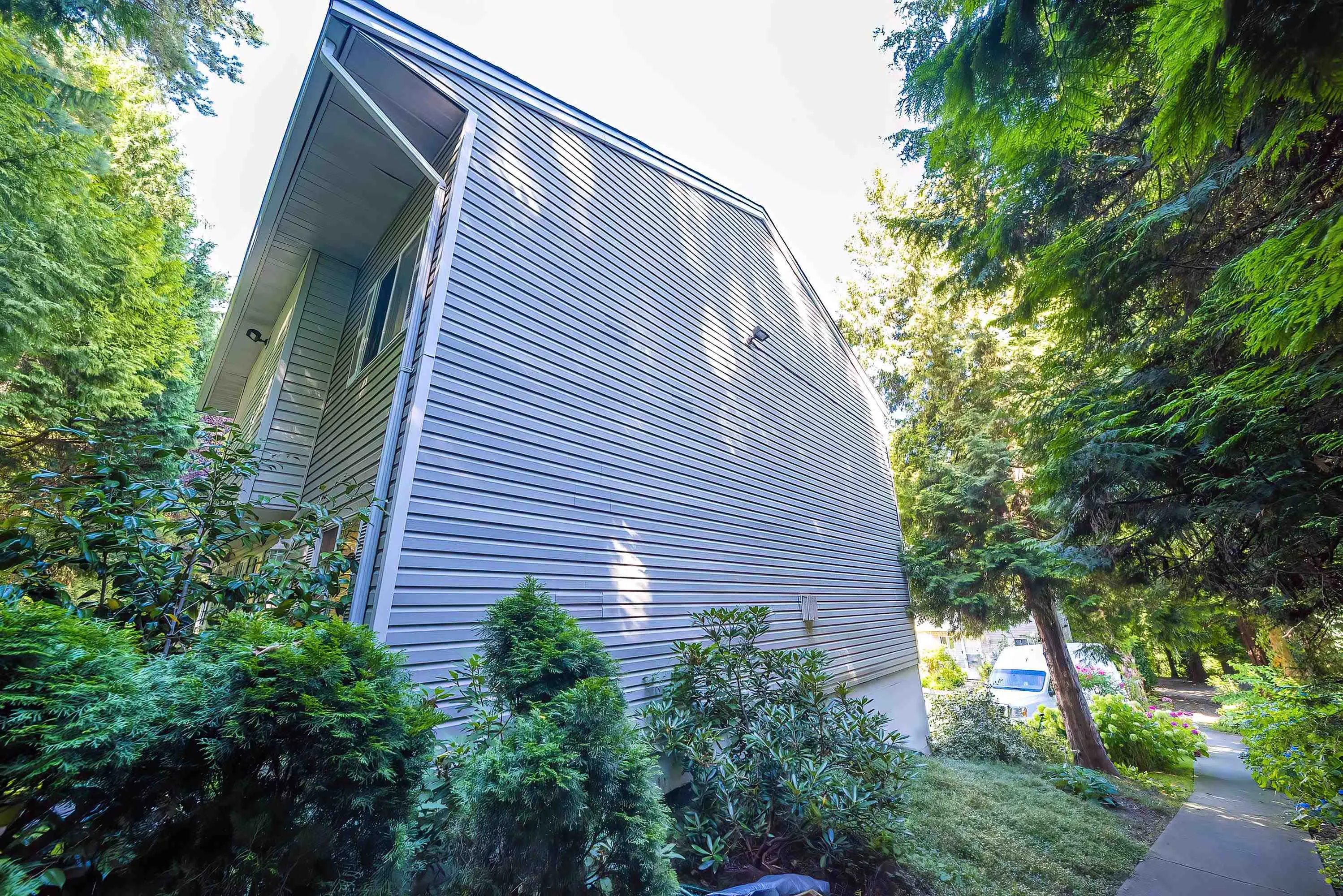 2068 Springer Avenue