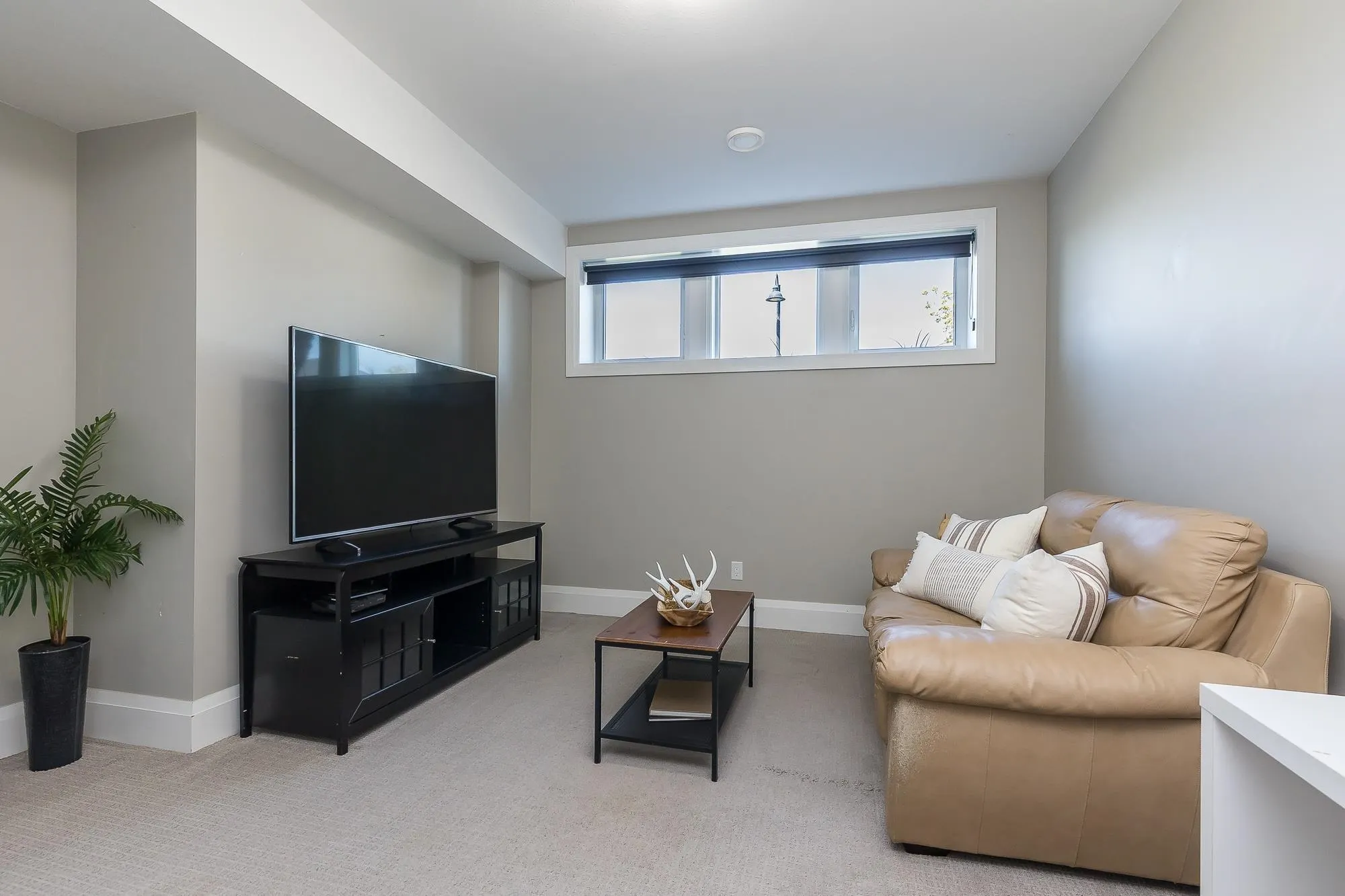 36 50778 Ledgestone Place