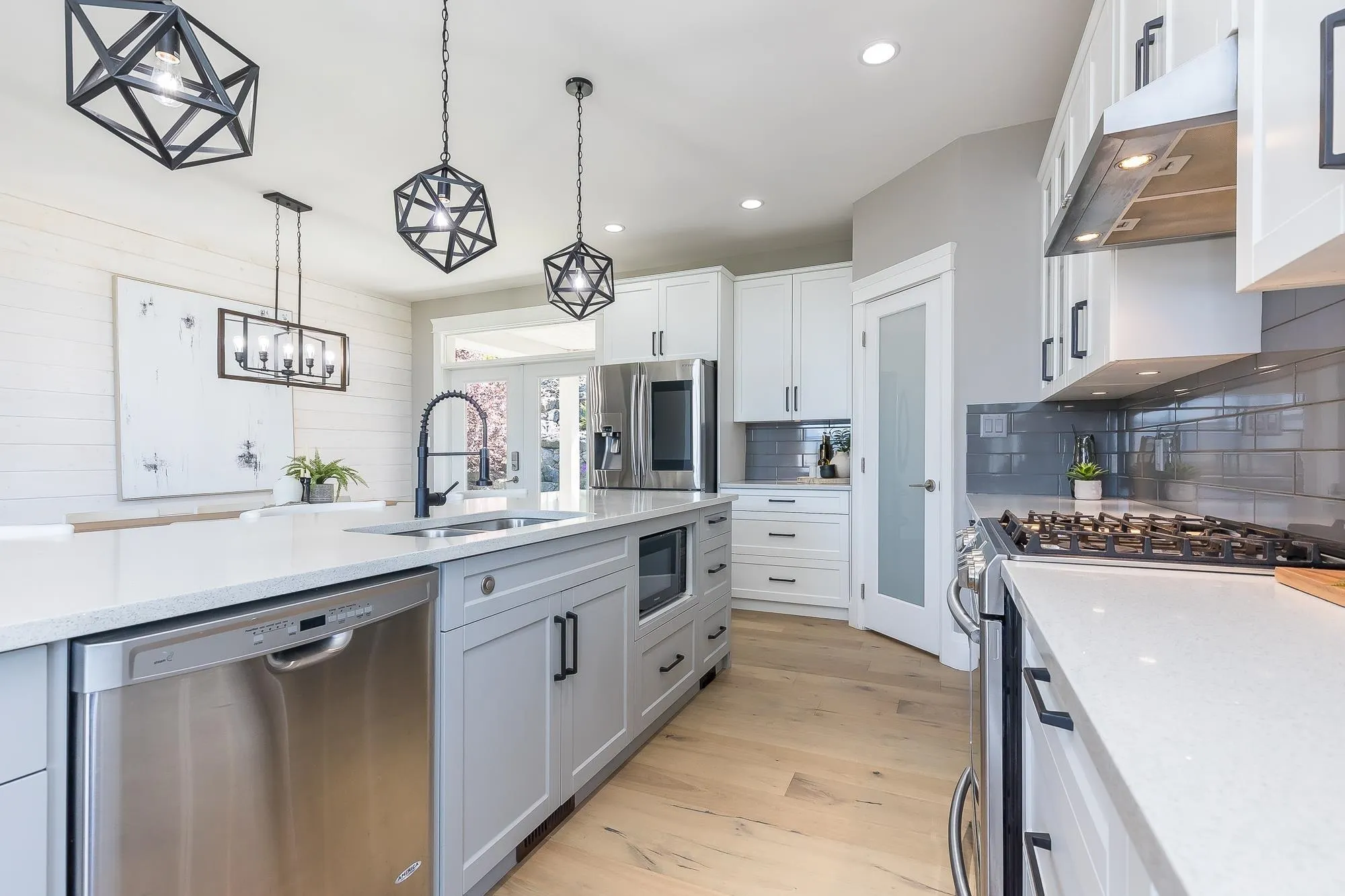 36 50778 Ledgestone Place