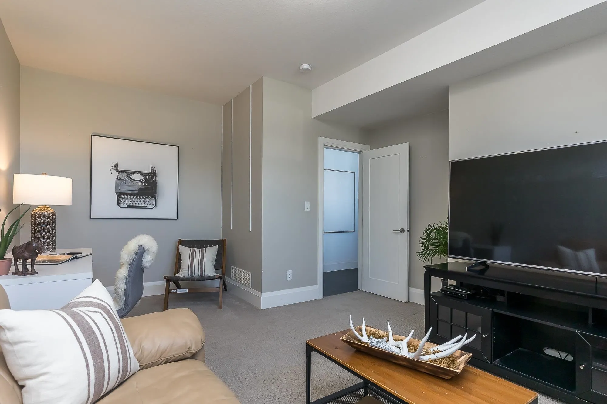 36 50778 Ledgestone Place