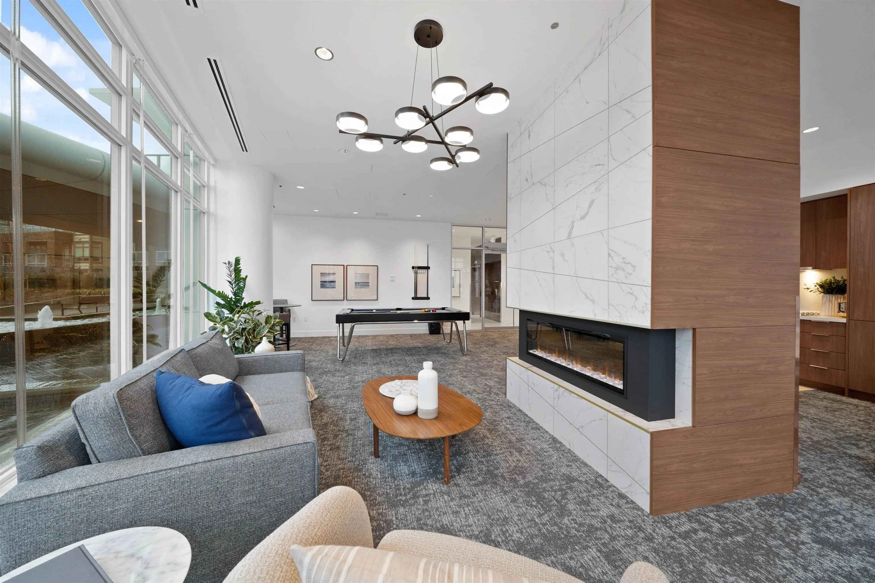 1601 7683 Park Crescent
