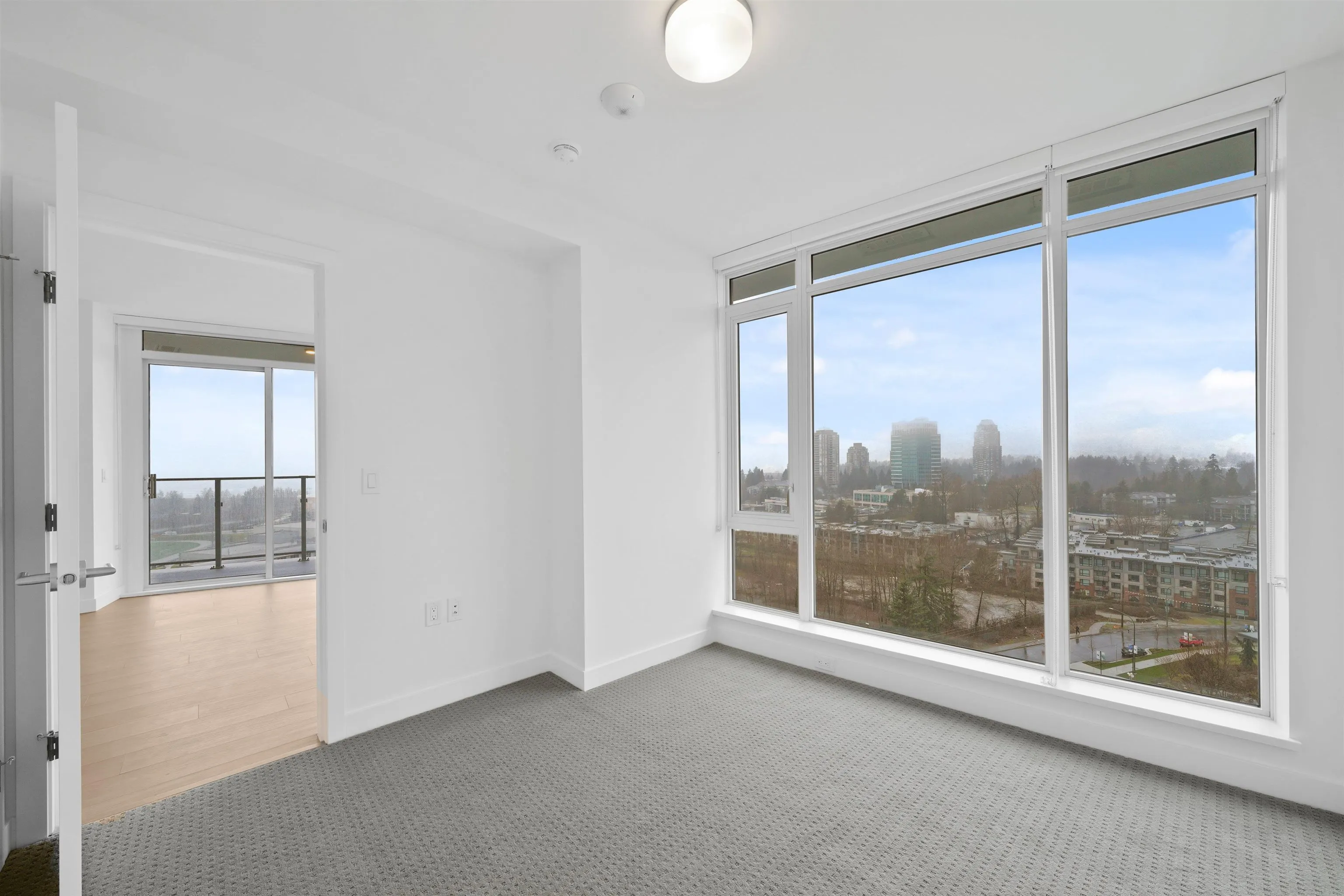 1601 7683 Park Crescent