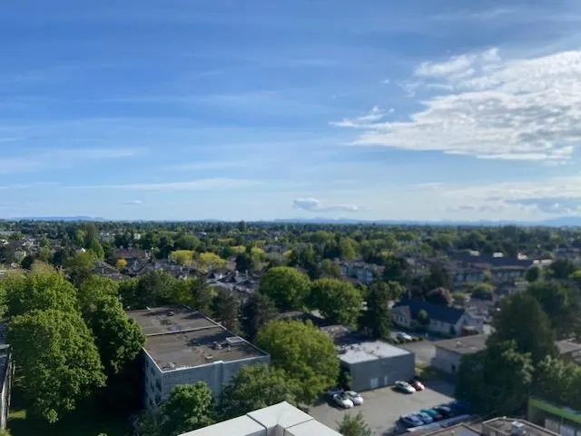 1706 8288 Granville Avenue