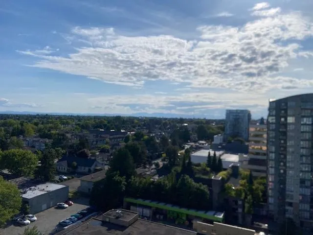 1706 8288 Granville Avenue