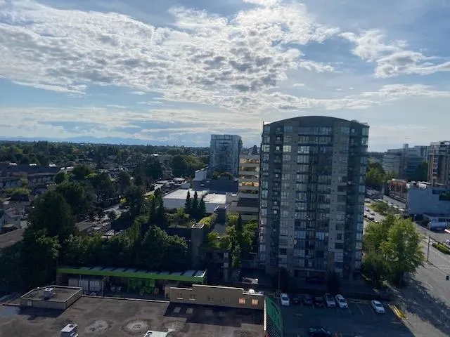 1706 8288 Granville Avenue