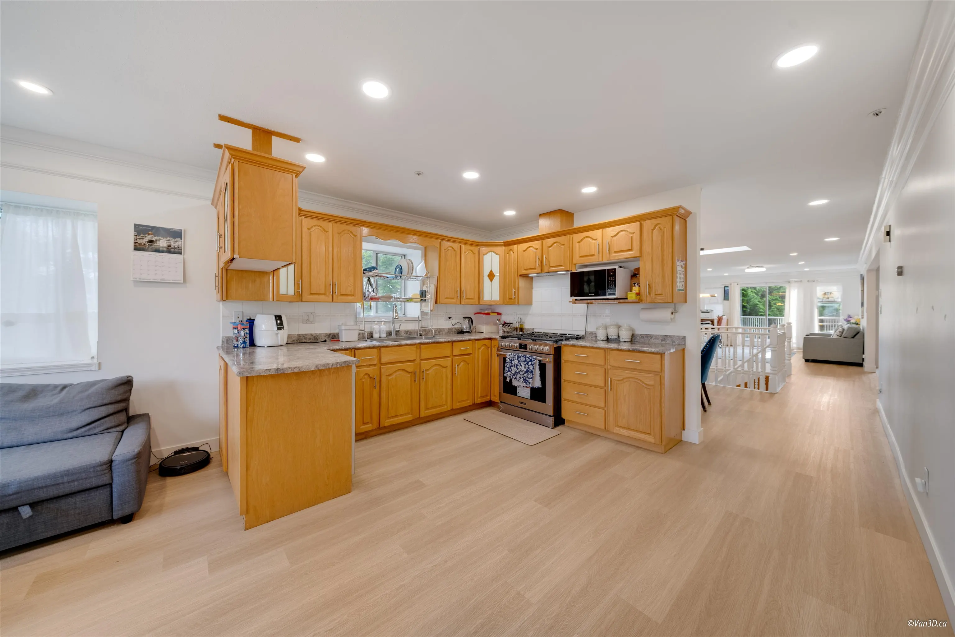 707 E 63rd Avenue