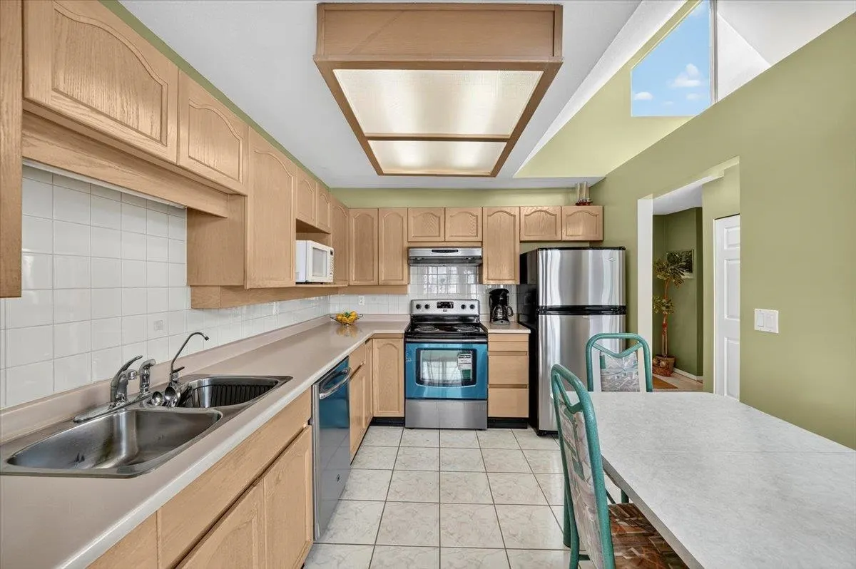 358 8611 Ackroyd Road