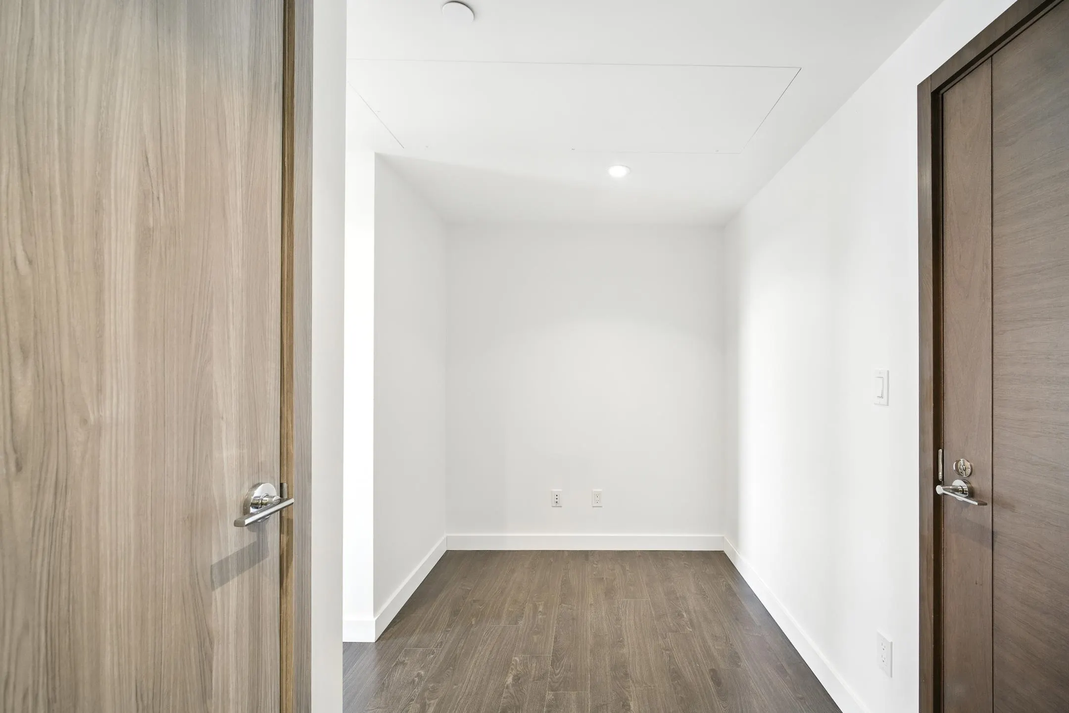 1504 9887 Whalley Boulevard