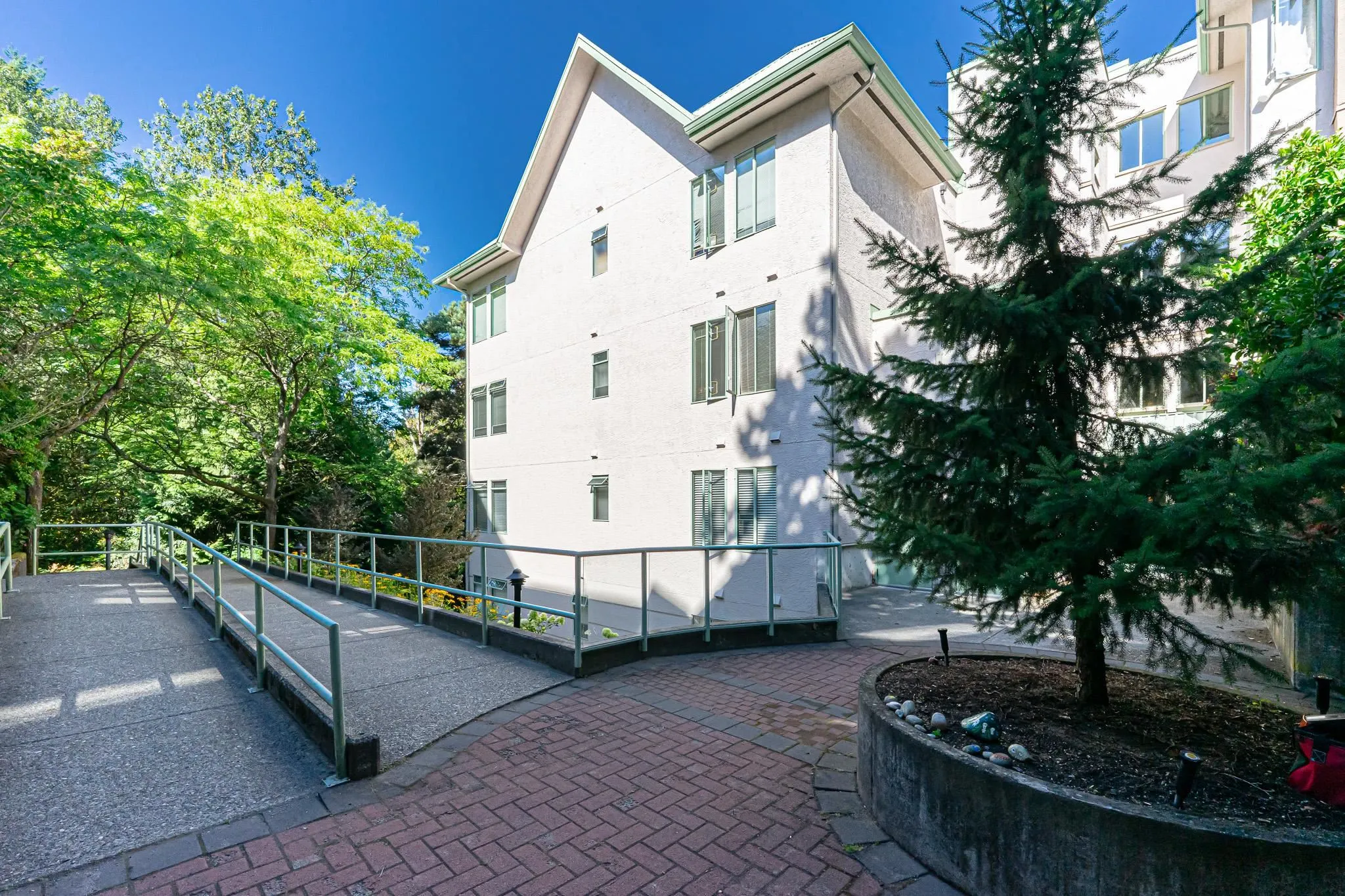 310 6737 Station Hill Court