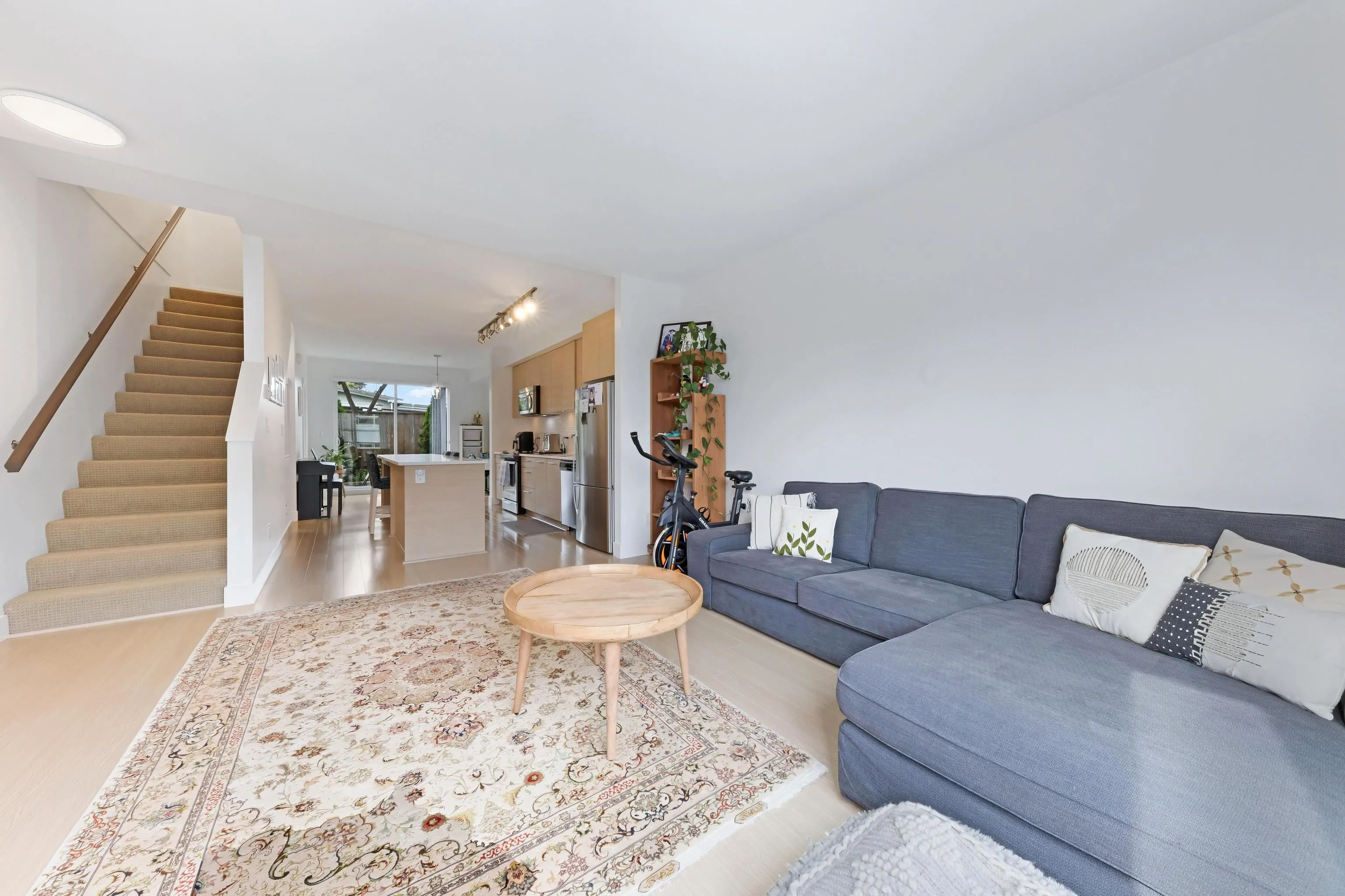 13 909 Clarke Road