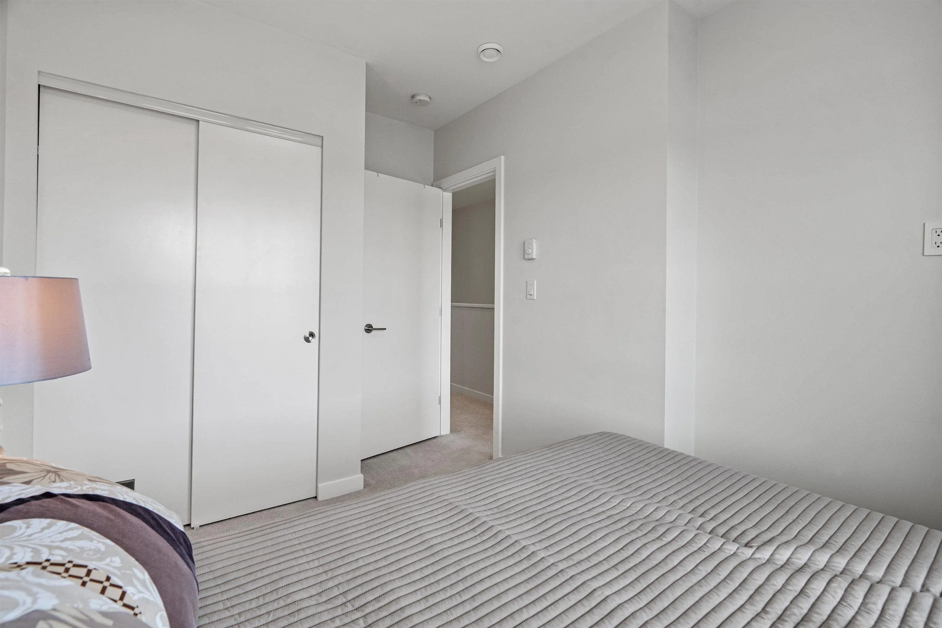 150 32633 Simon Avenue