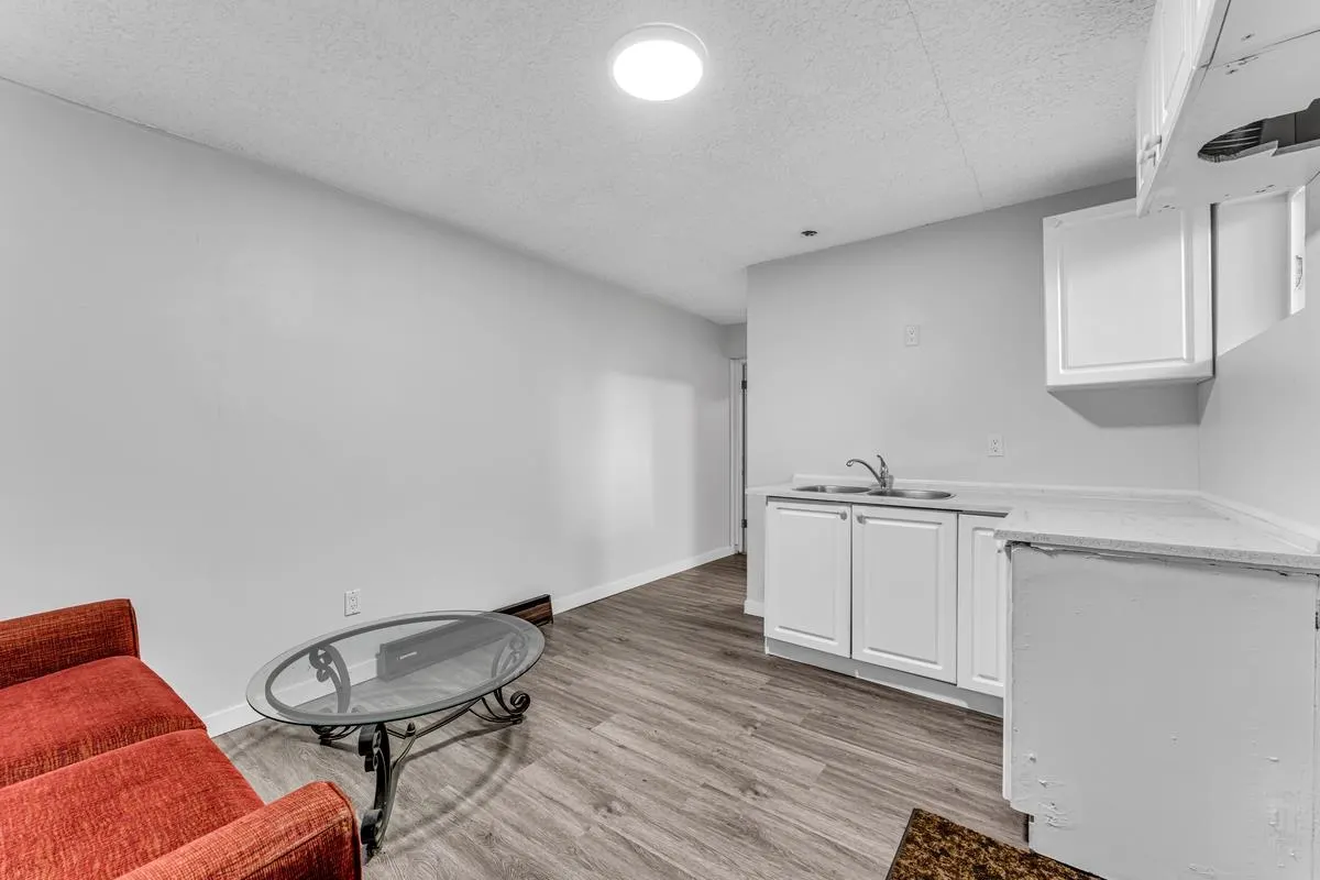 8453 Karr Place