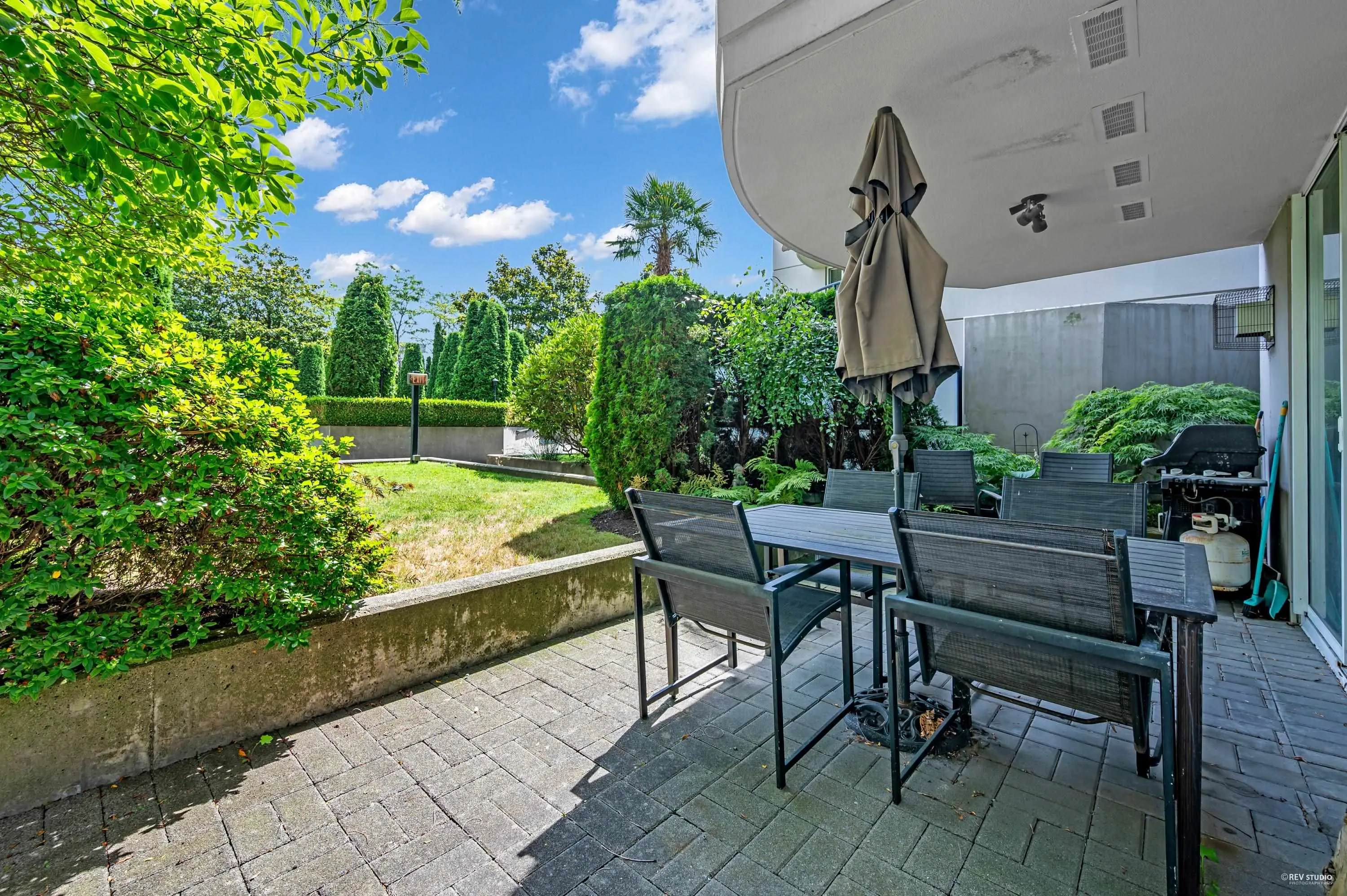 408 7080 St. Albans Road