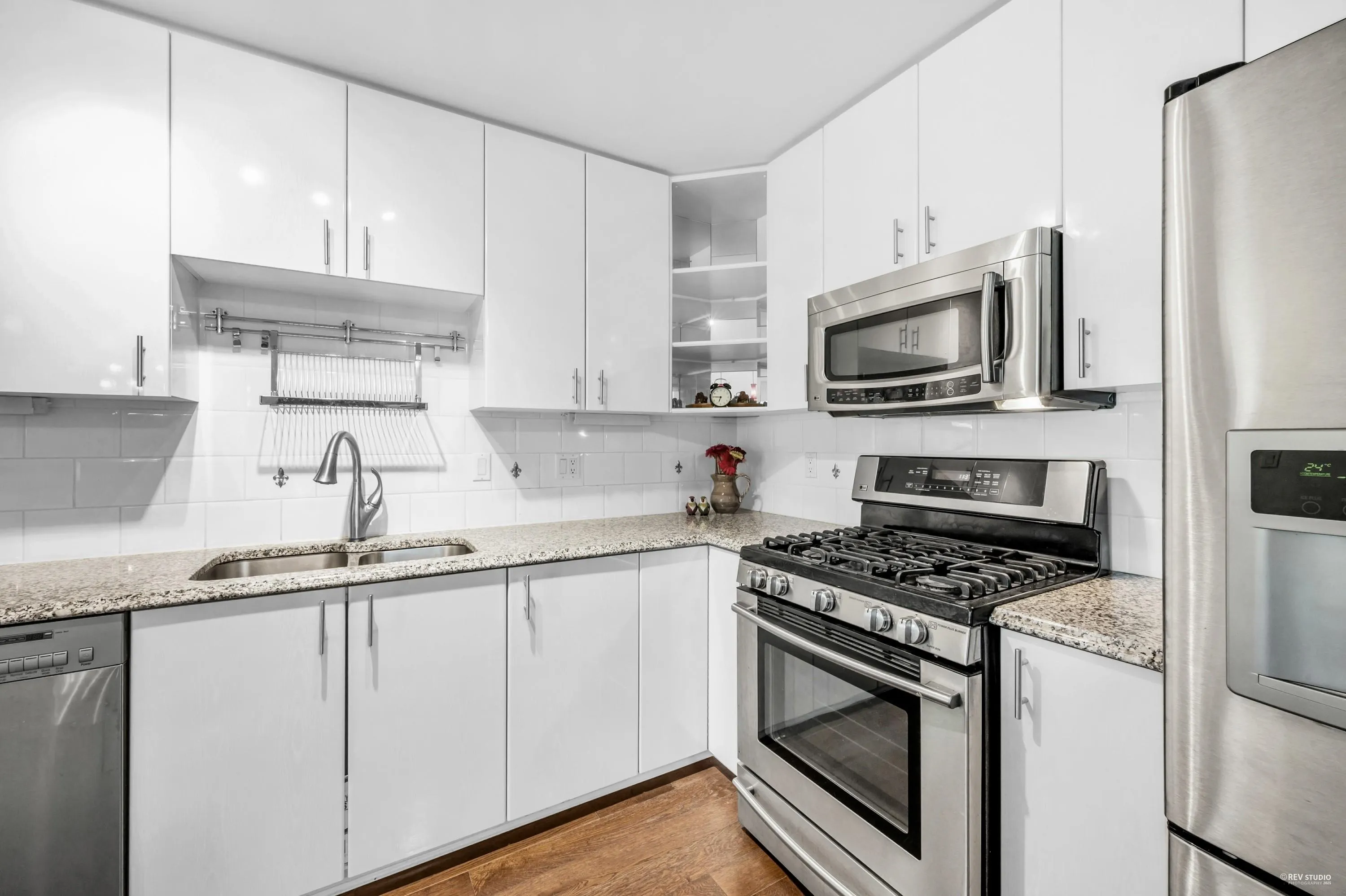 408 7080 St. Albans Road