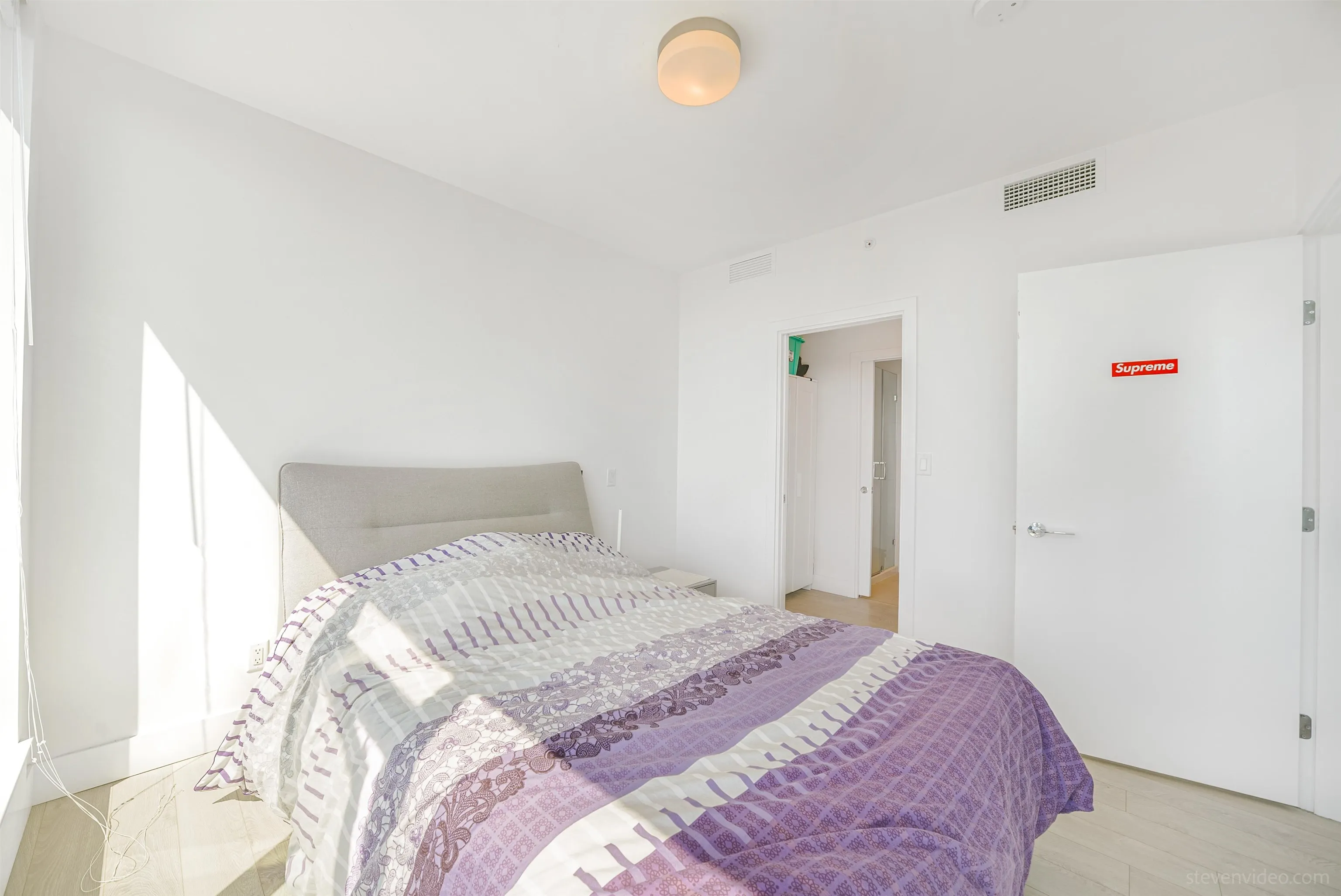 2807 7358 Edmonds Street